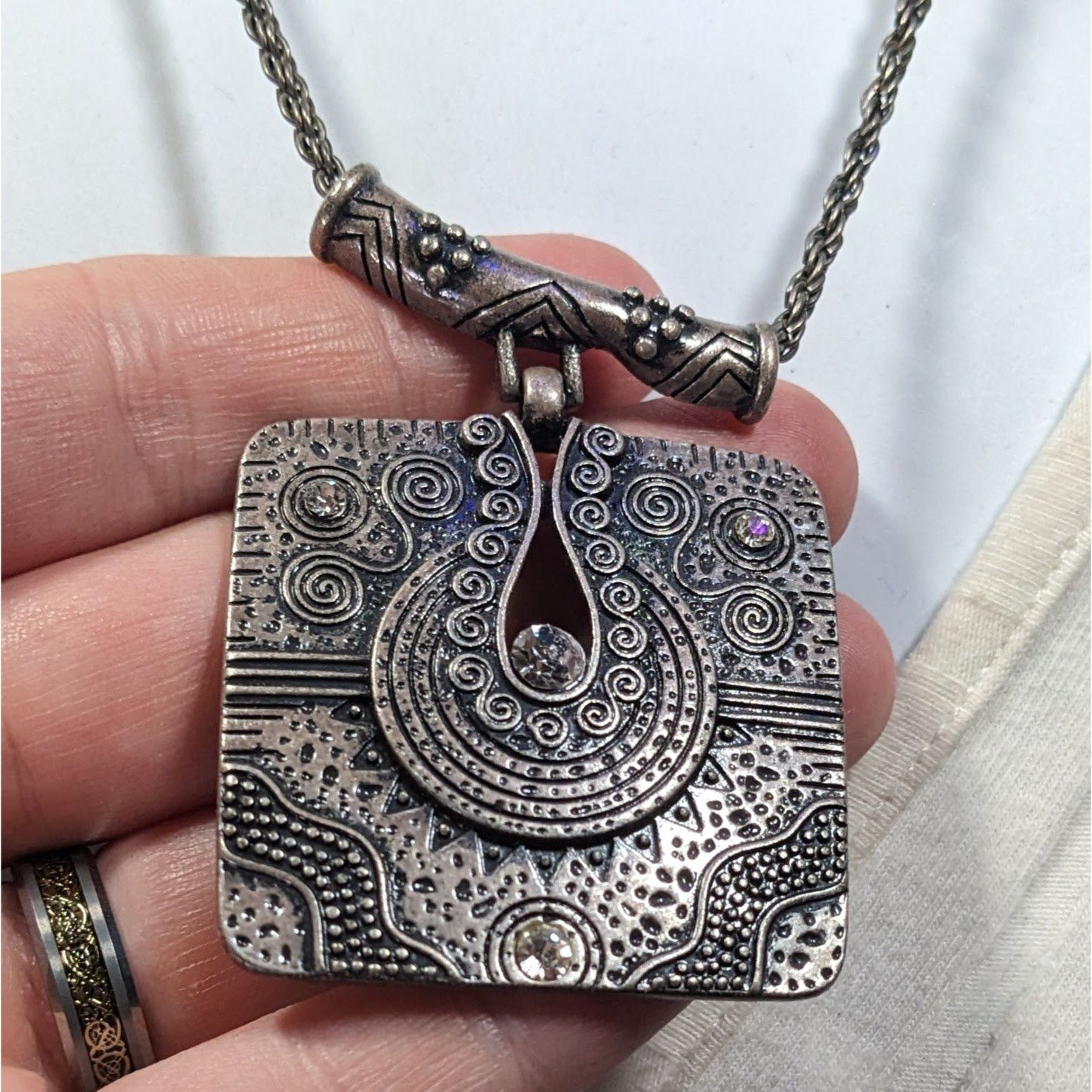 Other Southwestern Style Geometric Silver Tone Engraved Pendant Ne Size ONE SIZE - 6 Thumbnail