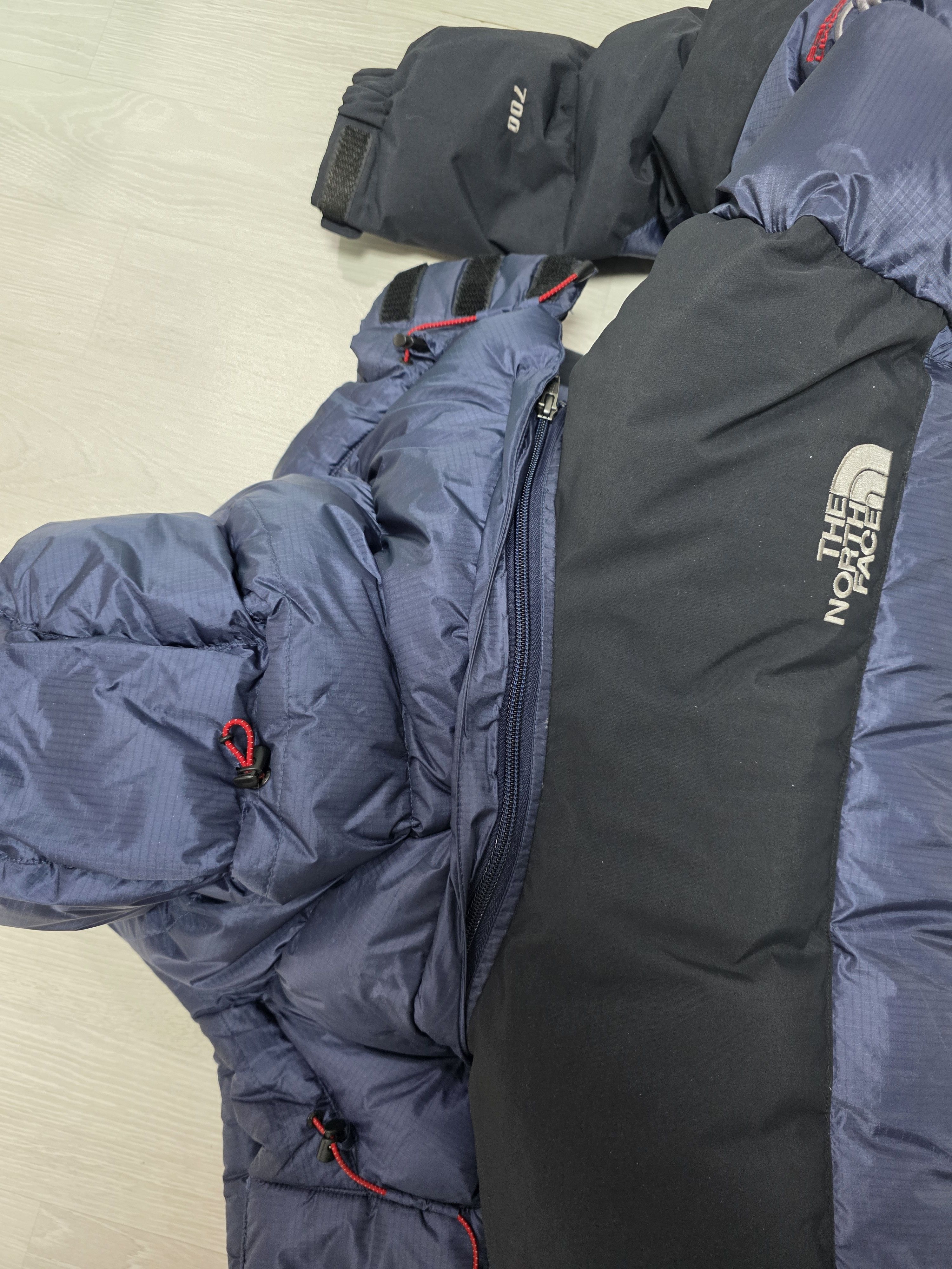 The North Face THE NORTH FACE BALTORO 700 PUFFER JACKET Size US L / EU 52-54 / 3 - 9 Thumbnail