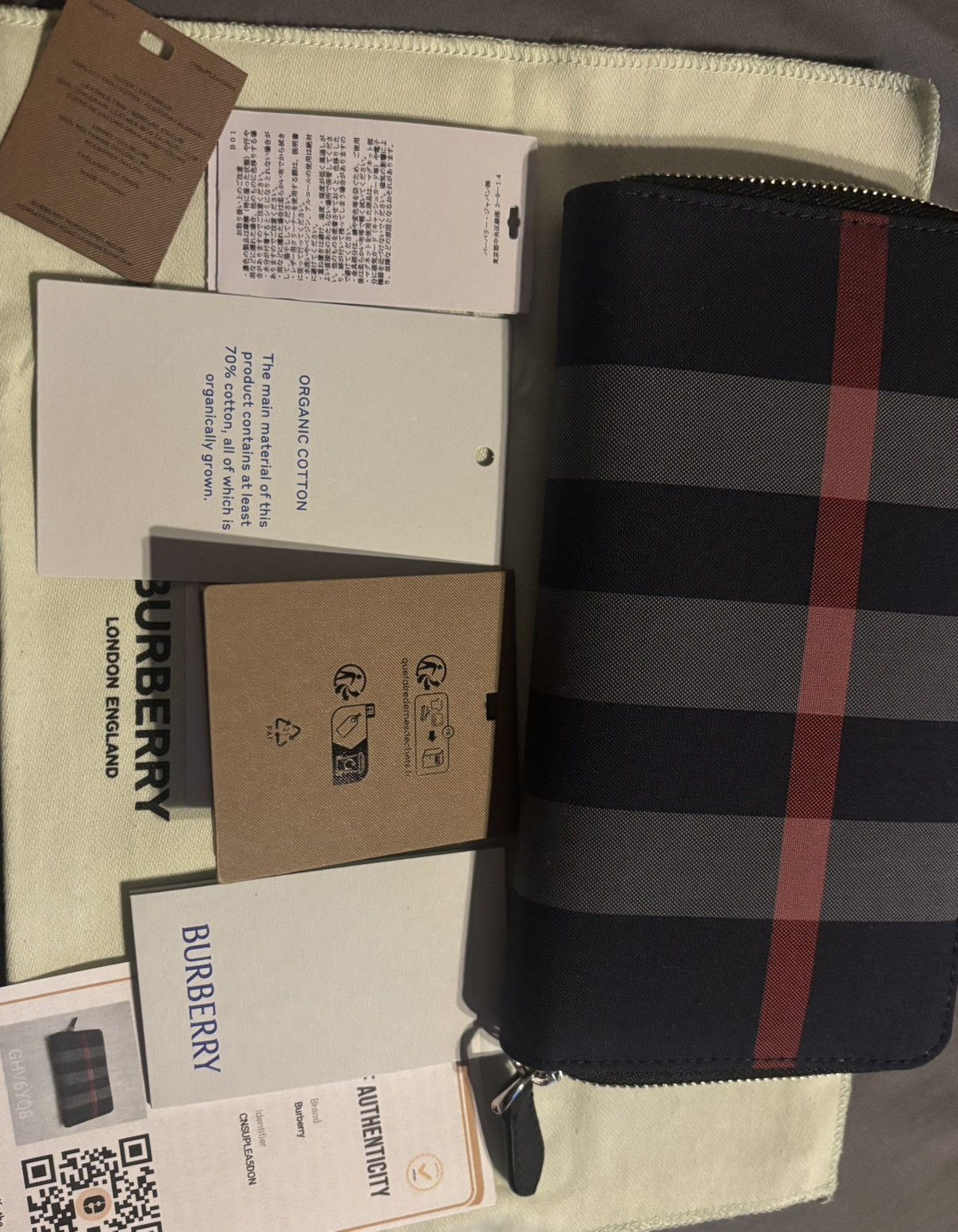Burberry Burberry Navy Check Zip Around Wallet – New With Tags + COA Size ONE SIZE - 3 Thumbnail