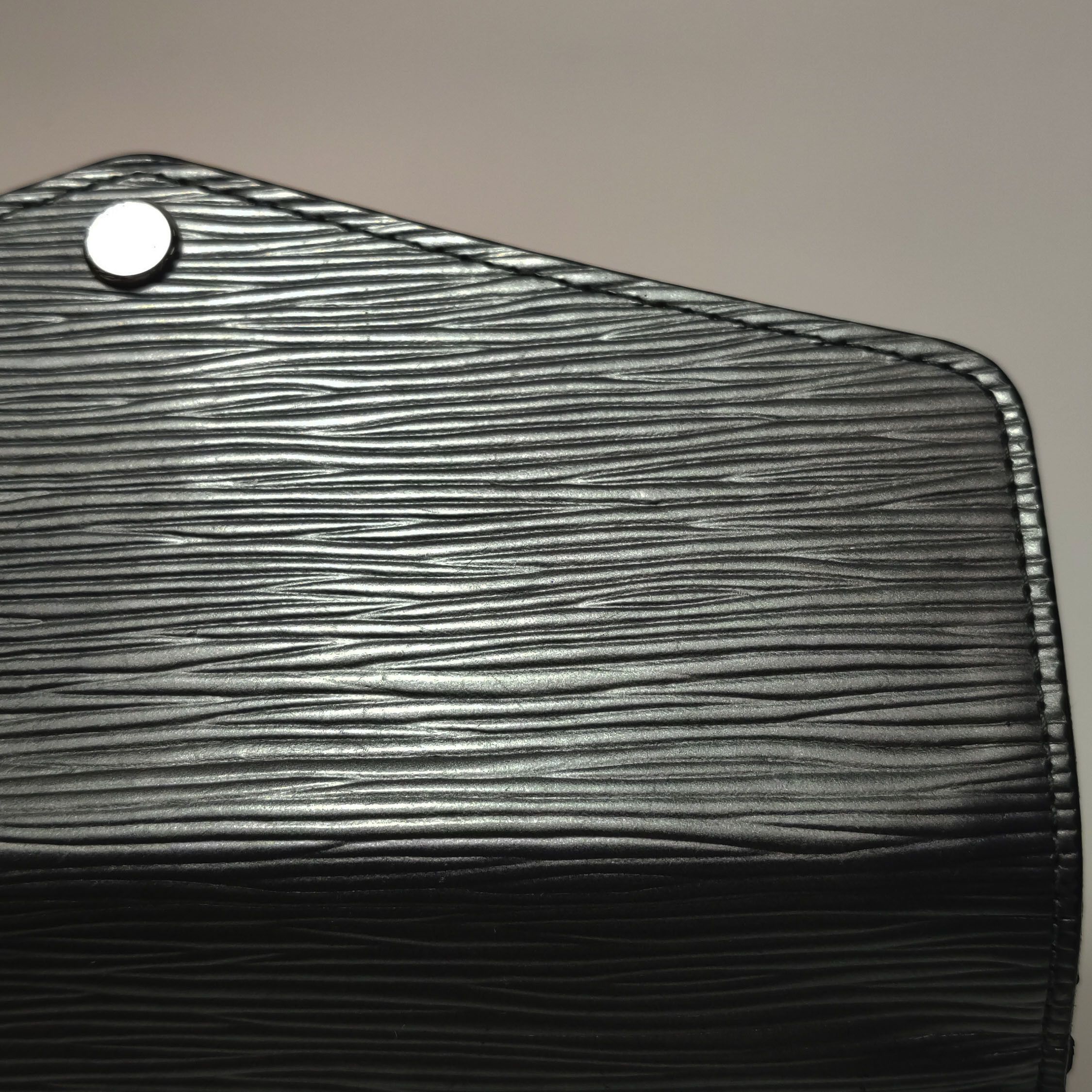 Louis Vuitton Louis Vuitton (LV) Sarah leather ripple snap wallet -y2506 Size ONE SIZE - 4 Thumbnail