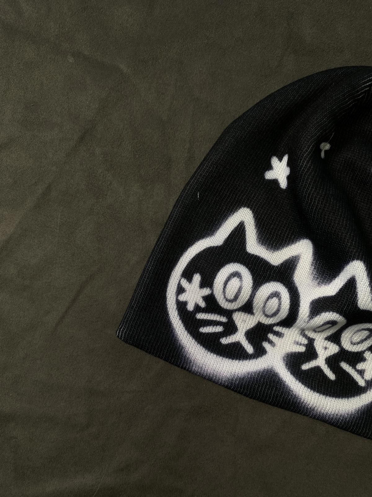 Japanese Brand Rare Y2k 3 Cats Graphic No Cuff Knit Black Beanie Hats OS Size ONE SIZE - 3 Thumbnail