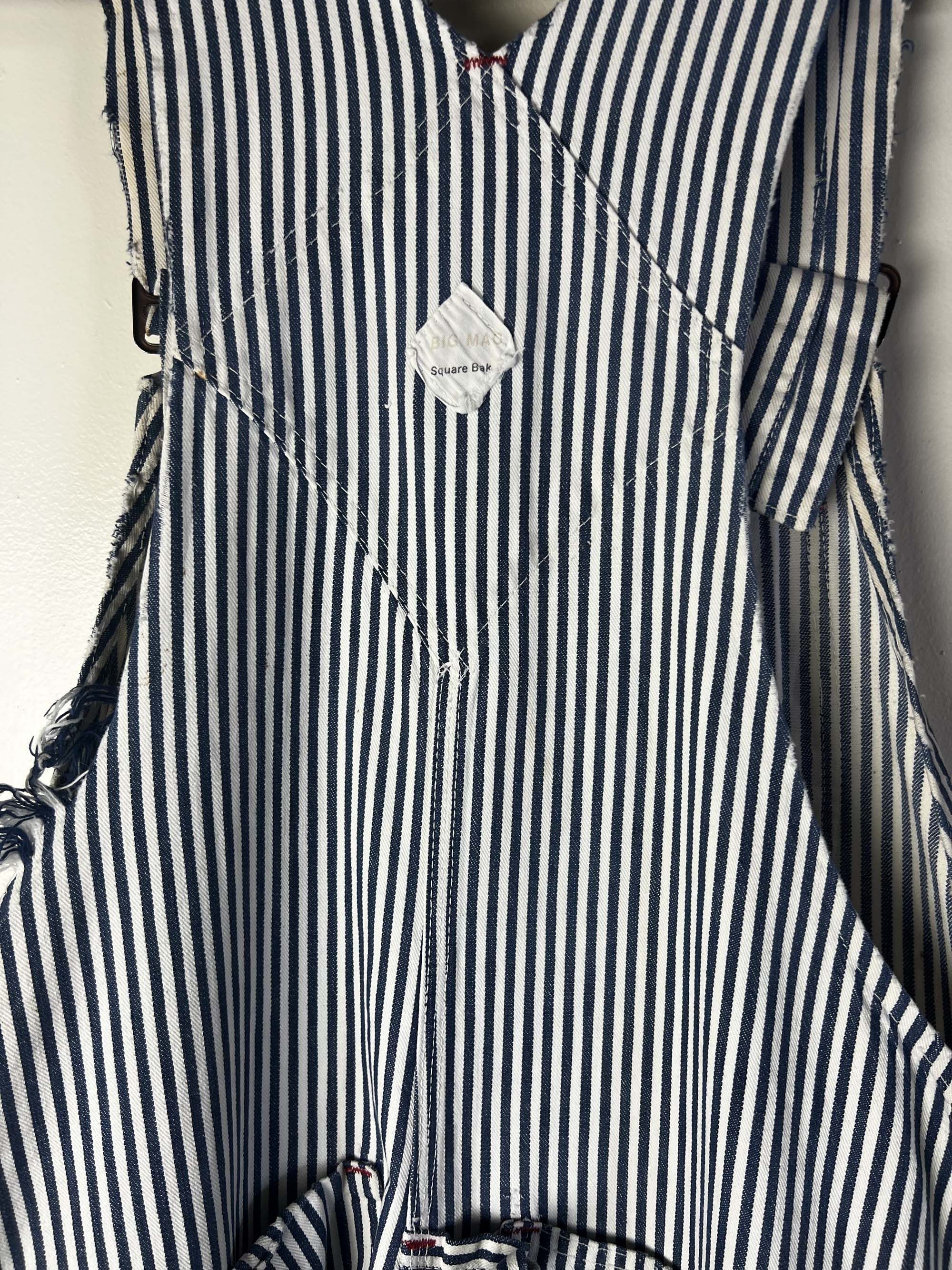 Big Mac Vintage 60s BIG MAC Double Knee Bib Overall Hickory Railroad Size US 36 / EU 52 - 12 Thumbnail