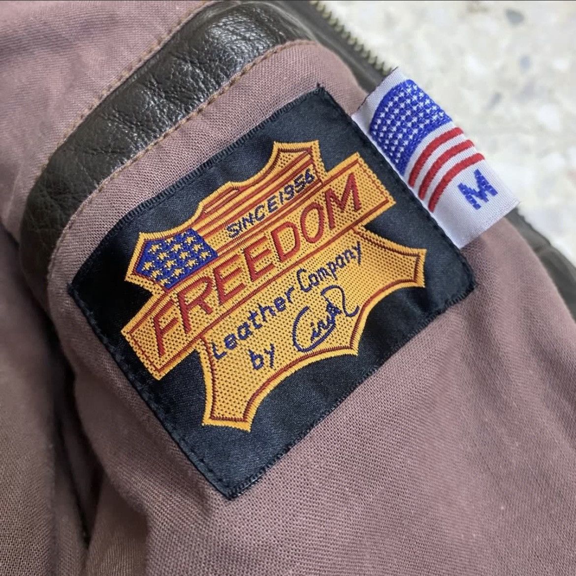 Vintage Vintage 90s Army Leather Jacket Size US XL / EU 56 / 4 - 6 Thumbnail