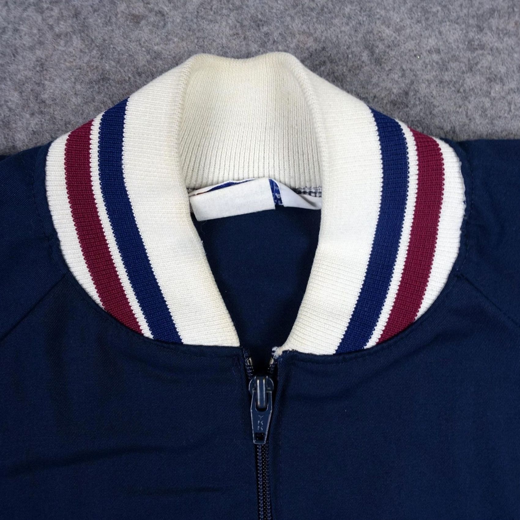 Fred Perry VINTAGE Fred Perry Track Jacket Mens Large Blue Full Zip Bomber Coach Crest 80s Size US L / EU 52-54 / 3 - 2 Thumbnail