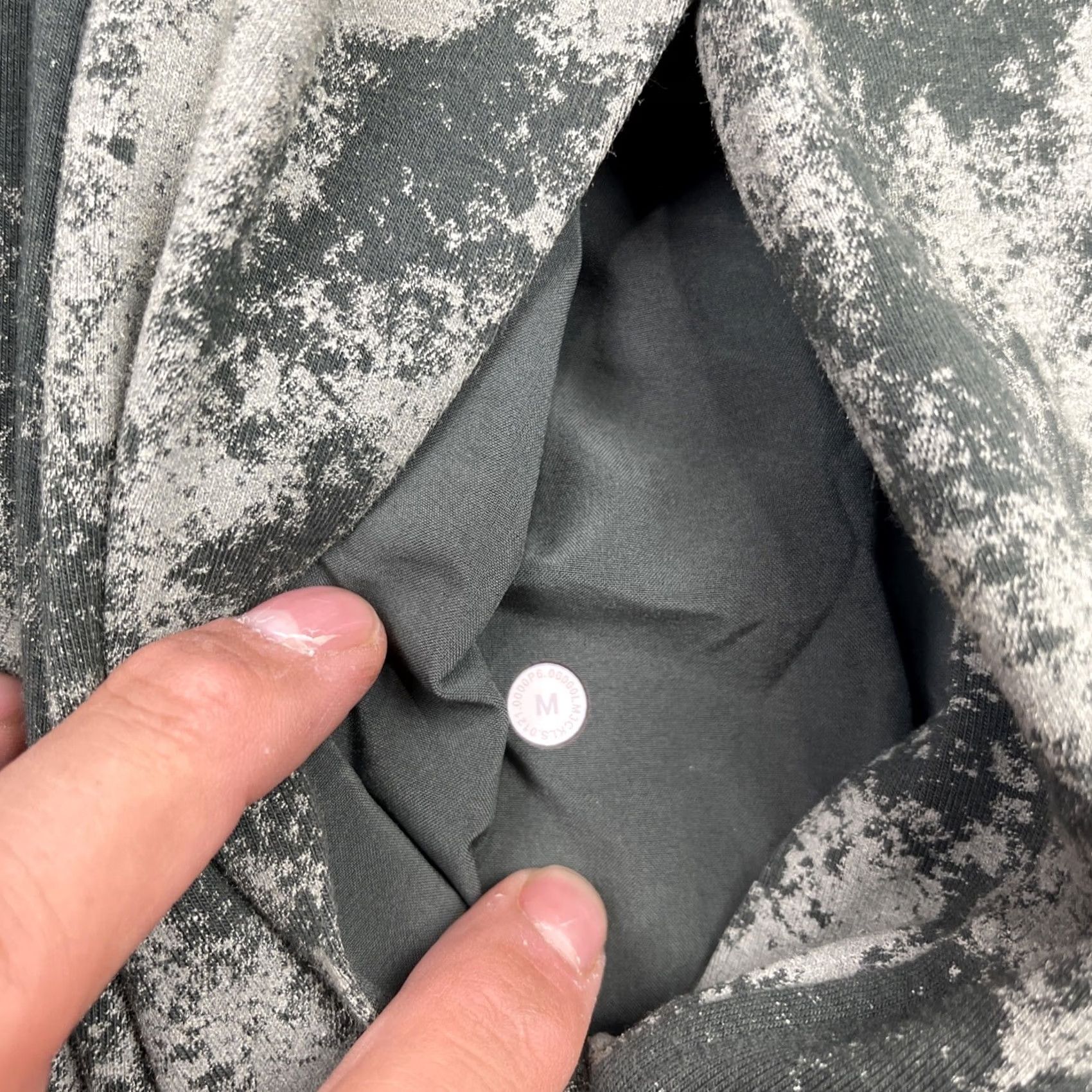 Lululemon Lululemon City Sweat Hoodie Mens Medium Green Camouflage Pullover Sweatshirt Hooded, Pockets, Regular Fit, Gym & Training, Running & Jogging, Walking Size US M / EU 48-50 / 2 - 7 Thumbnail