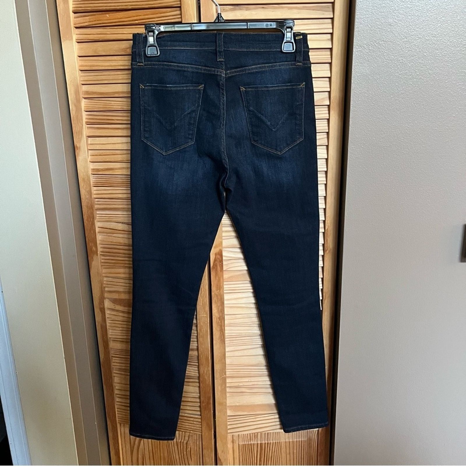 Hudson Hudson Barbara Super Skinny Dark Wash Distressed Jeans Sz 27 Size 27" / US 4 / IT 40 - 4 Thumbnail