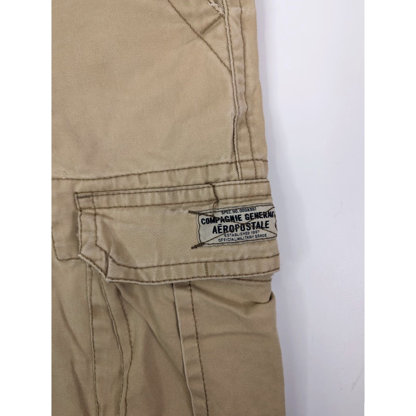 Vintage VINTAGE Aeropostale Cargo Shorts Mens 36 Khaki Distressed Worn Skater Outdoors Y2K Size US 36 / EU 52 - 2 Thumbnail