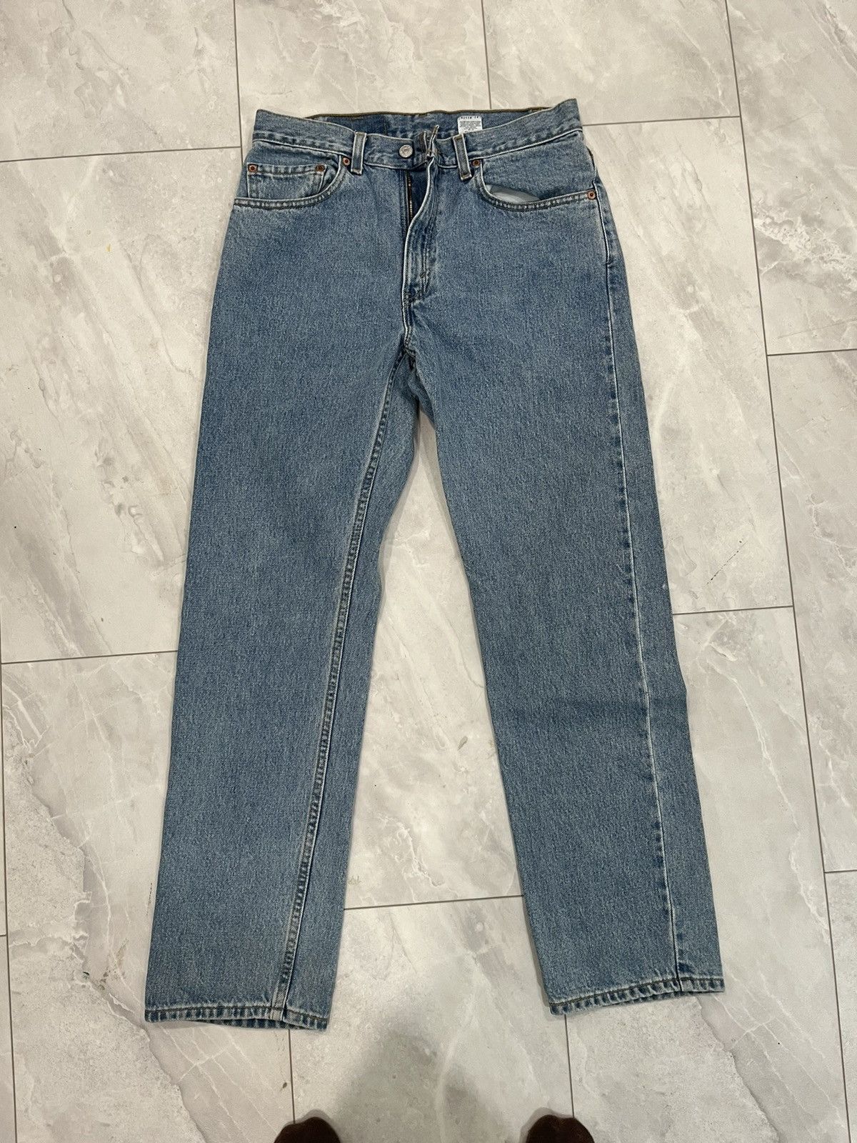Levi's × Vintage Vintage Levi's 505 made in USA regular fit medium wash denim Size US 32 / EU 48 - 2 Thumbnail