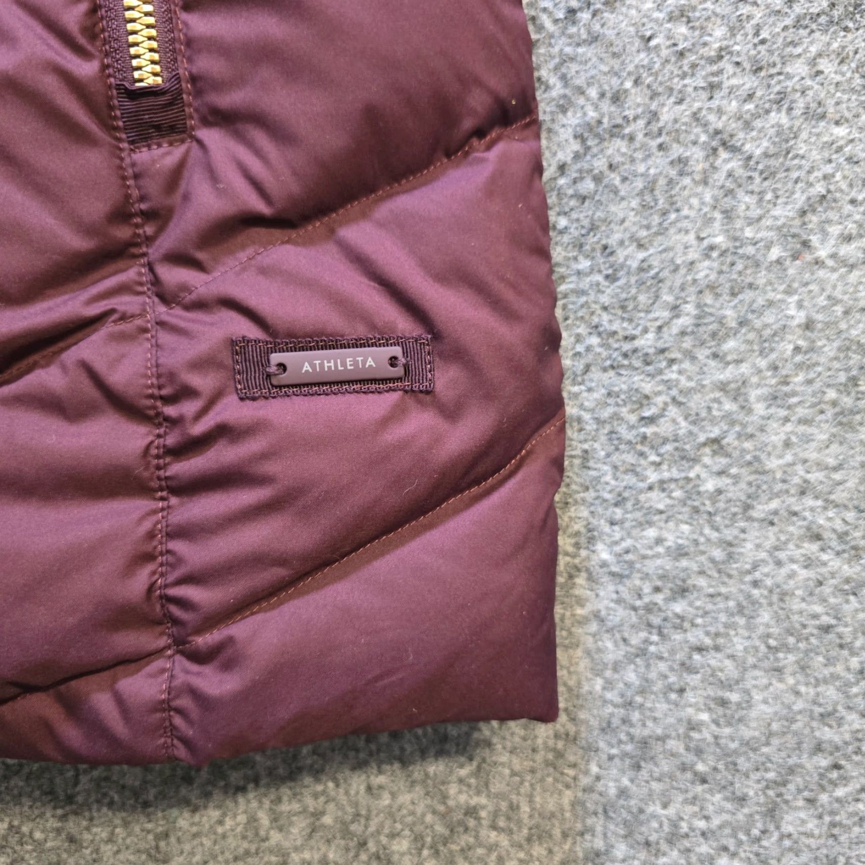 Athleta Athleta Vest Womens Small Purple Burgundry Down Puffer Full Zip Pockets Casual Size S / US 4 / IT 40 - 3 Thumbnail