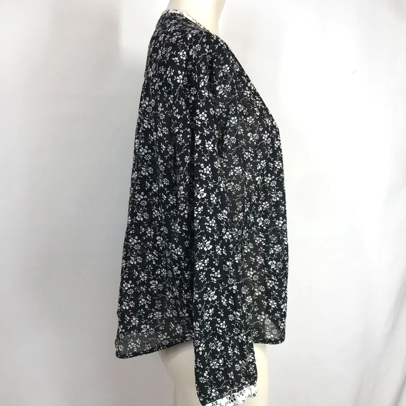 Madewell MADEWELL Blouse WOMEN'S S BLACK FLORAL LONG SLEEVE ROUND NECK BUTTON TOP Size S / US 4 / IT 40 - 3 Thumbnail