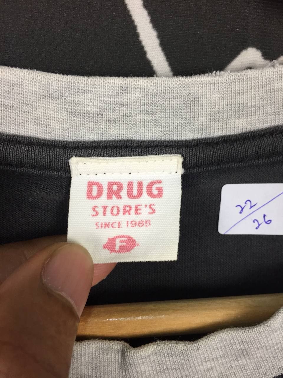Japanese Brand Vtg Drug Store's Japanese Brand Spell Out Tee Size US L / EU 52-54 / 3 - 11 Thumbnail