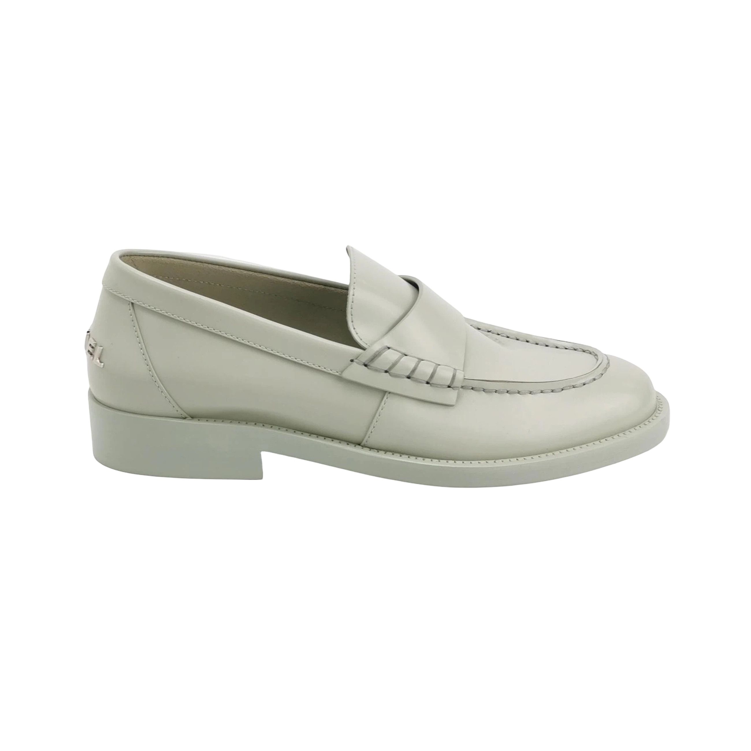 Chanel Chanel Women 6-5 Flats Size US 6.5 / IT 36.5 - 1 Thumbnail