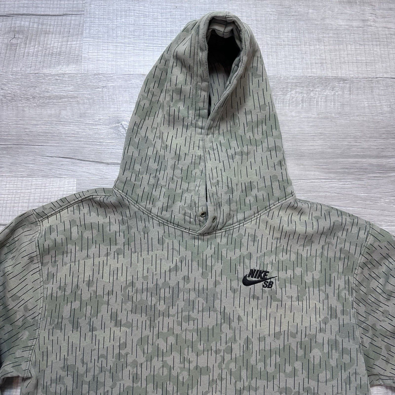 Nike Nike SB Hoodie Mens Small Light Army / Black Camo Rain Print Size US S / EU 44-46 / 1 - 6 Thumbnail