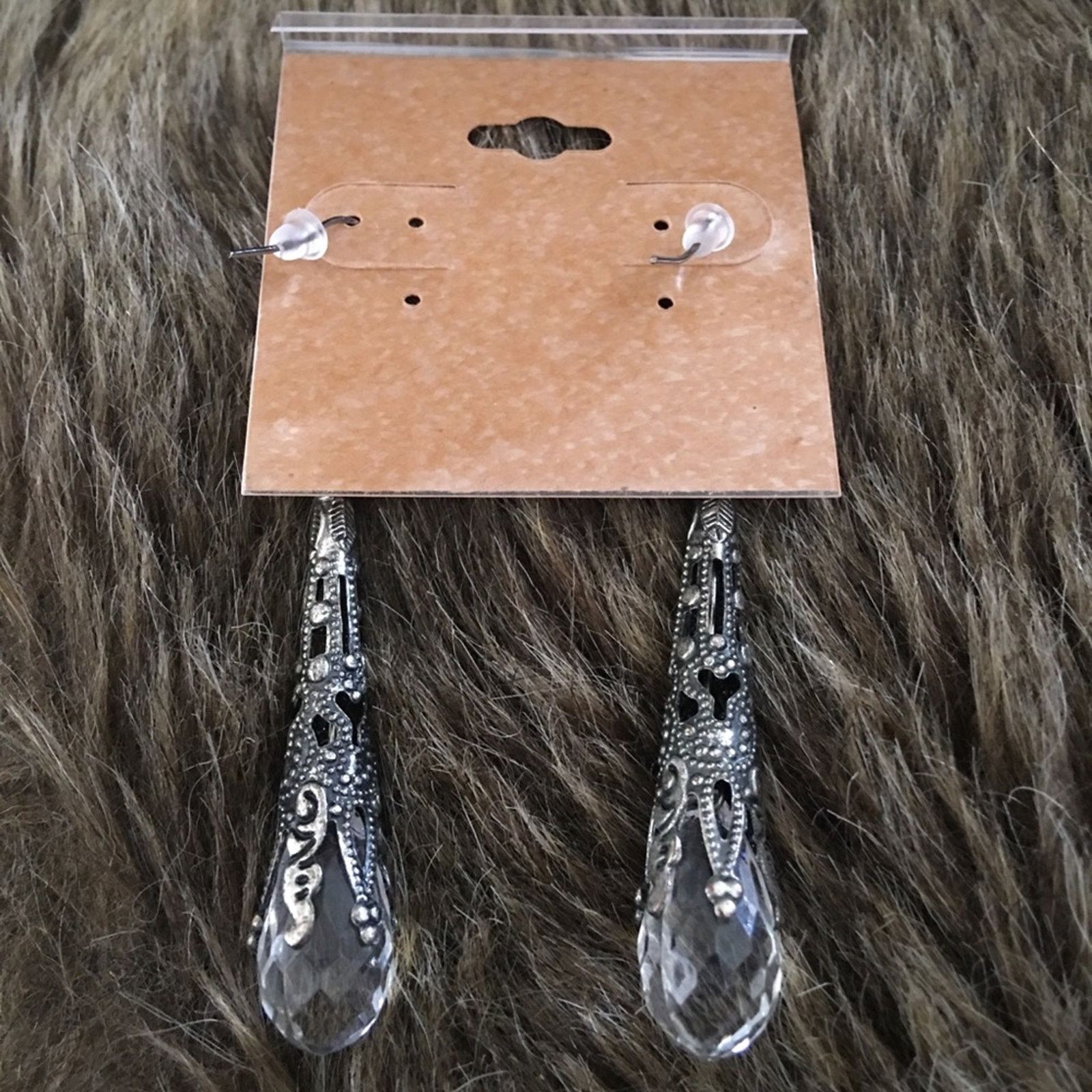 Jewelry Medieval look clear crystal drop earrings Size ONE SIZE - 3 Thumbnail