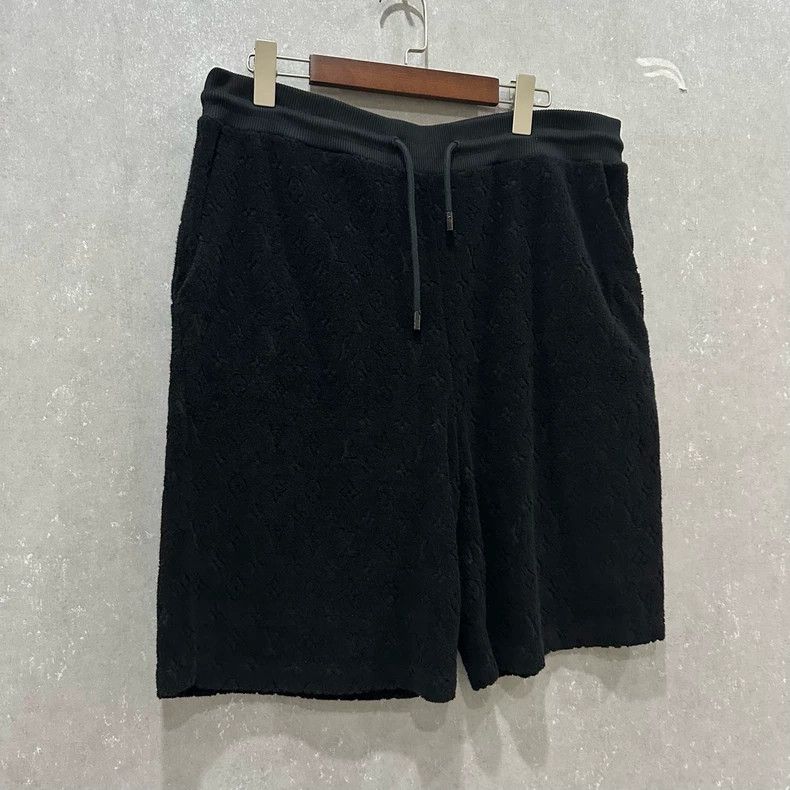 Louis Vuitton Louis Vuitton size xl Fully printed towel shorts 2505-Next Size US 28 / EU 44 - 4 Thumbnail