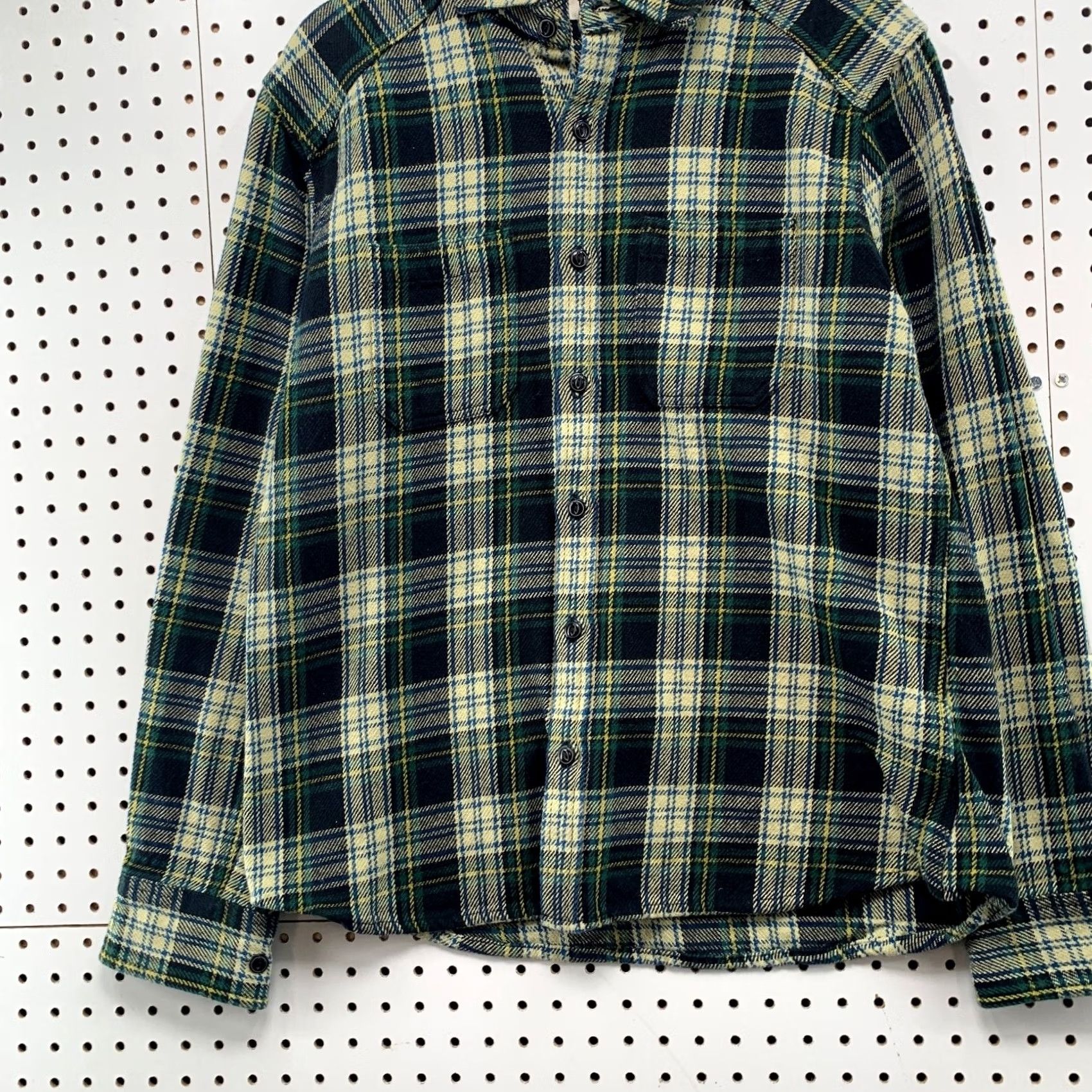 Flint And Tinder Flint Tinder Button-Up Shirt Mens Large Green Plaid Heavyweight Cabin Flannel USA Size US L / EU 52-54 / 3 - 5 Thumbnail