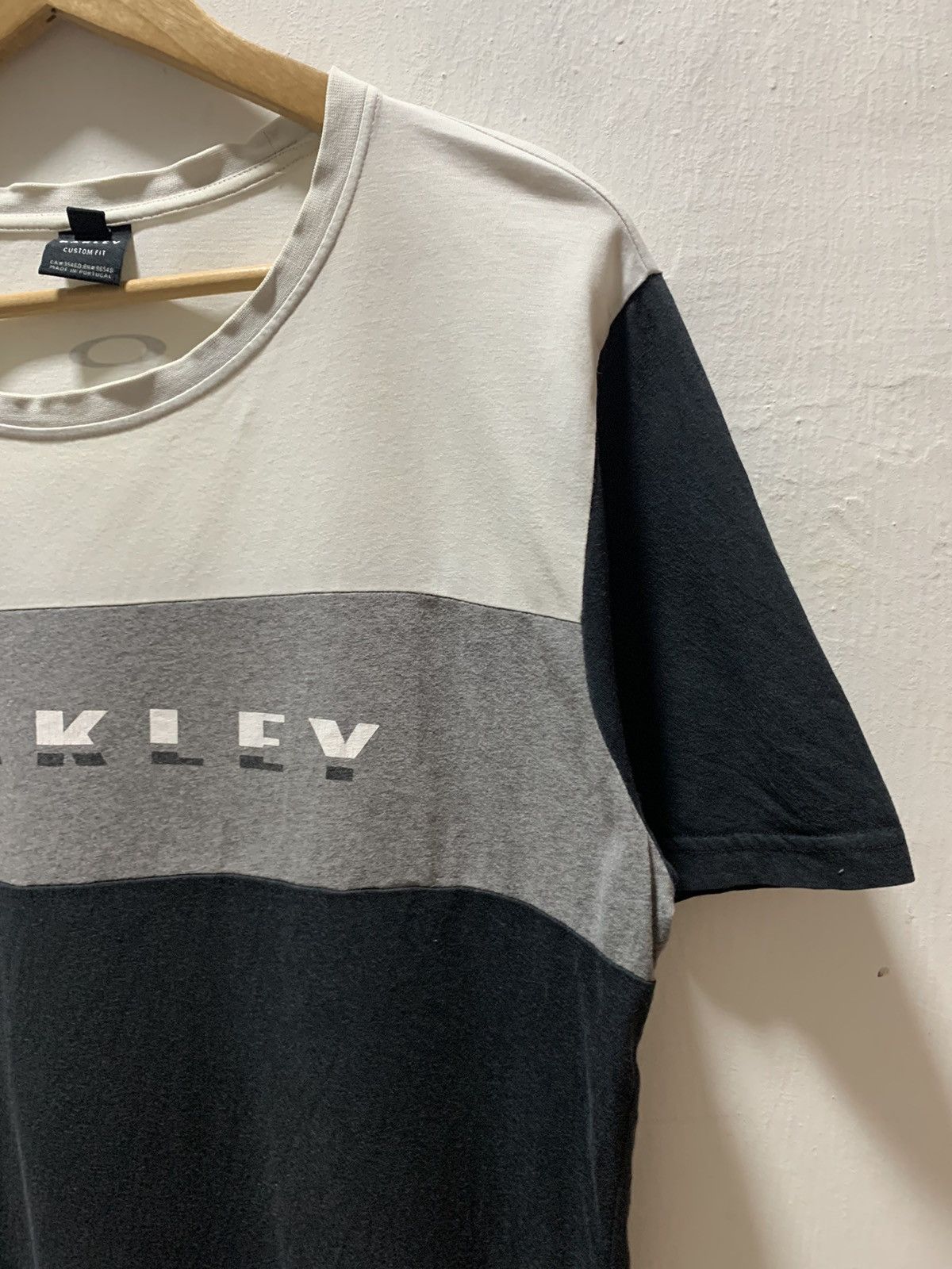 Oakley Vintage Oakley Tee Size US L / EU 52-54 / 3 - 3 Thumbnail