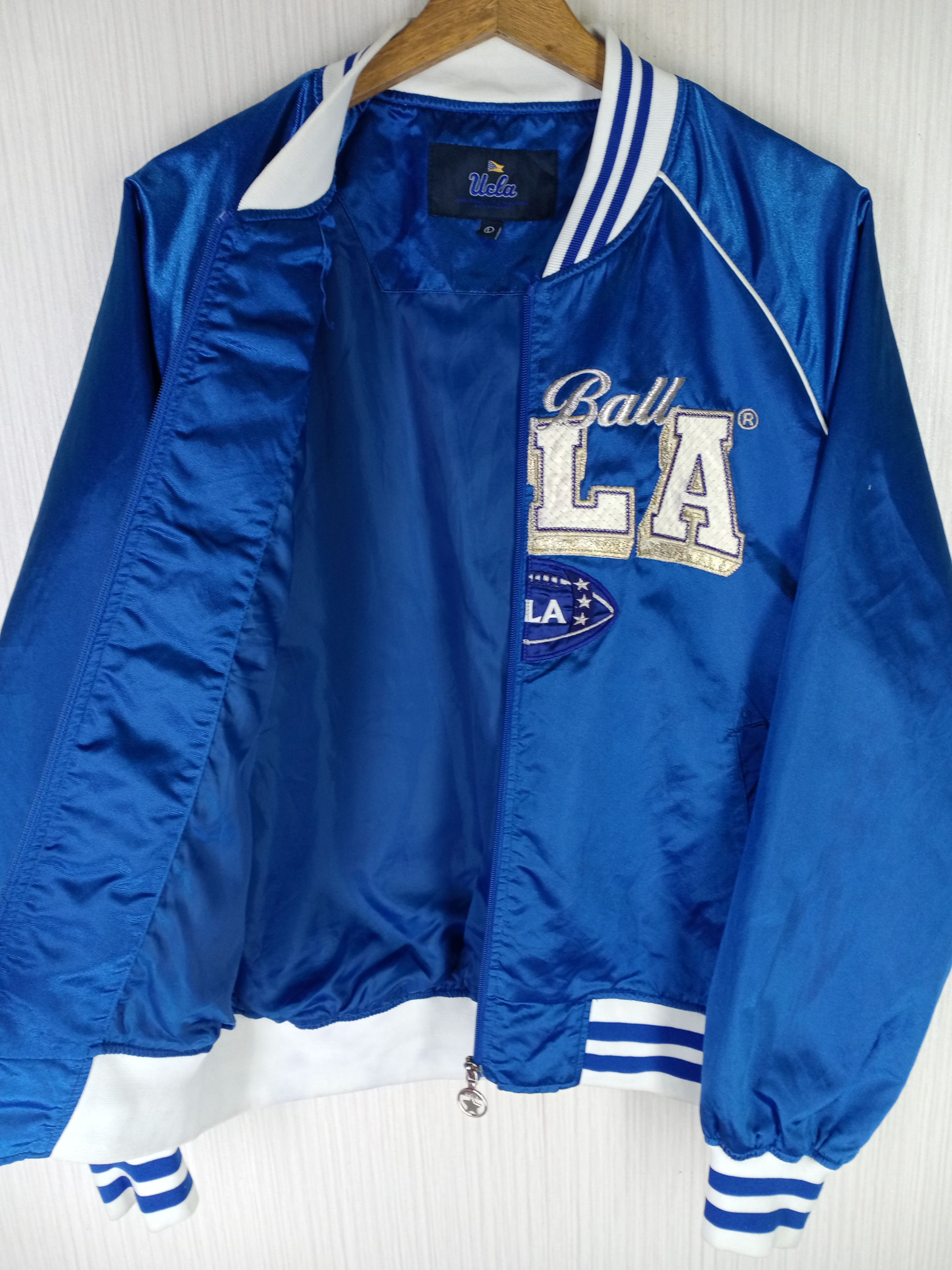 Other Rare Vintage UCLA Football Club Bomber Jacket Size US L / EU 52-54 / 3 - 13 Thumbnail
