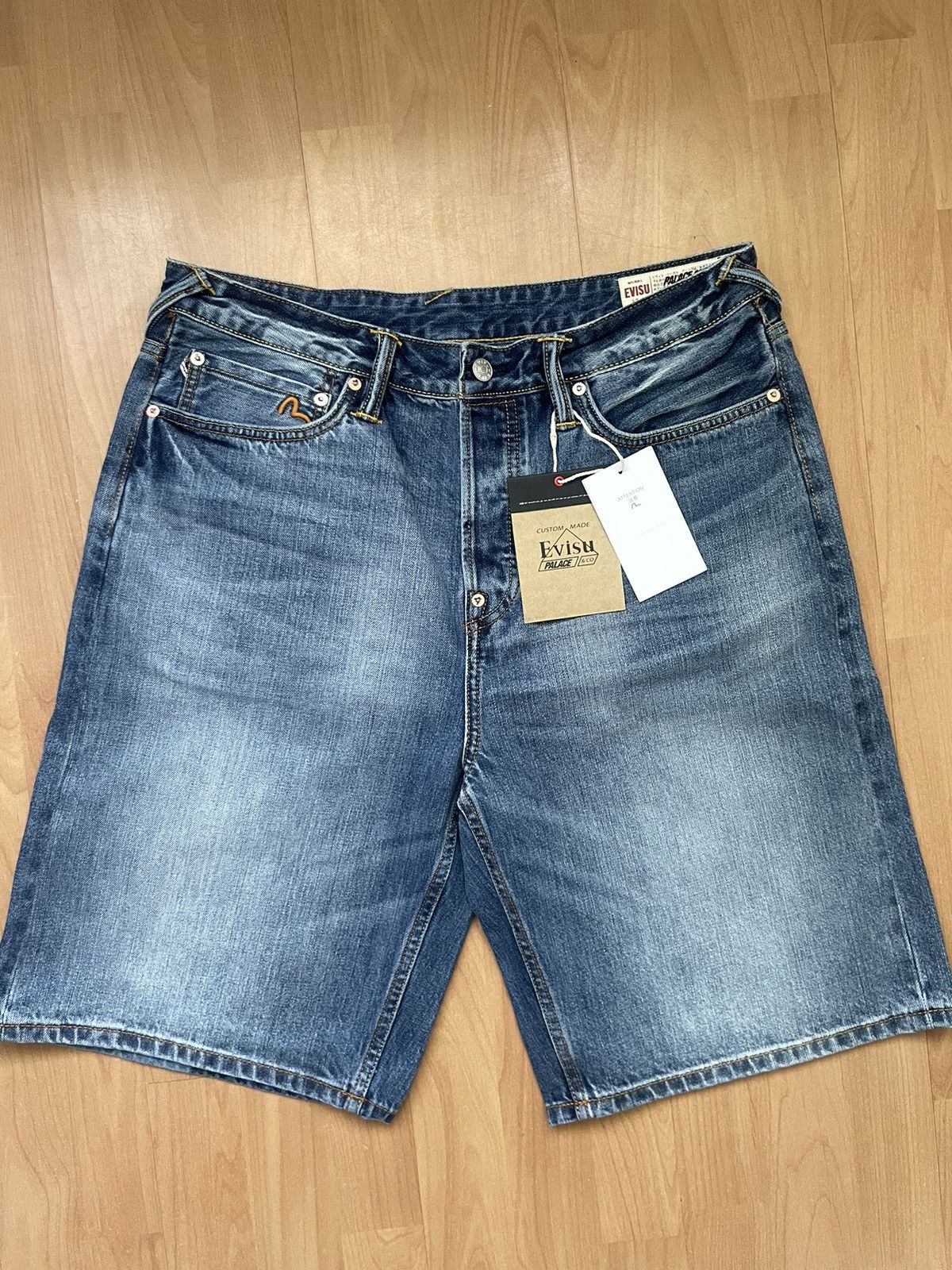 Evisu × Palace Palace x Evisu Long Denim Short Light Wash Evisu × Palace Palace x Evisu Long Denim Short Light Wash