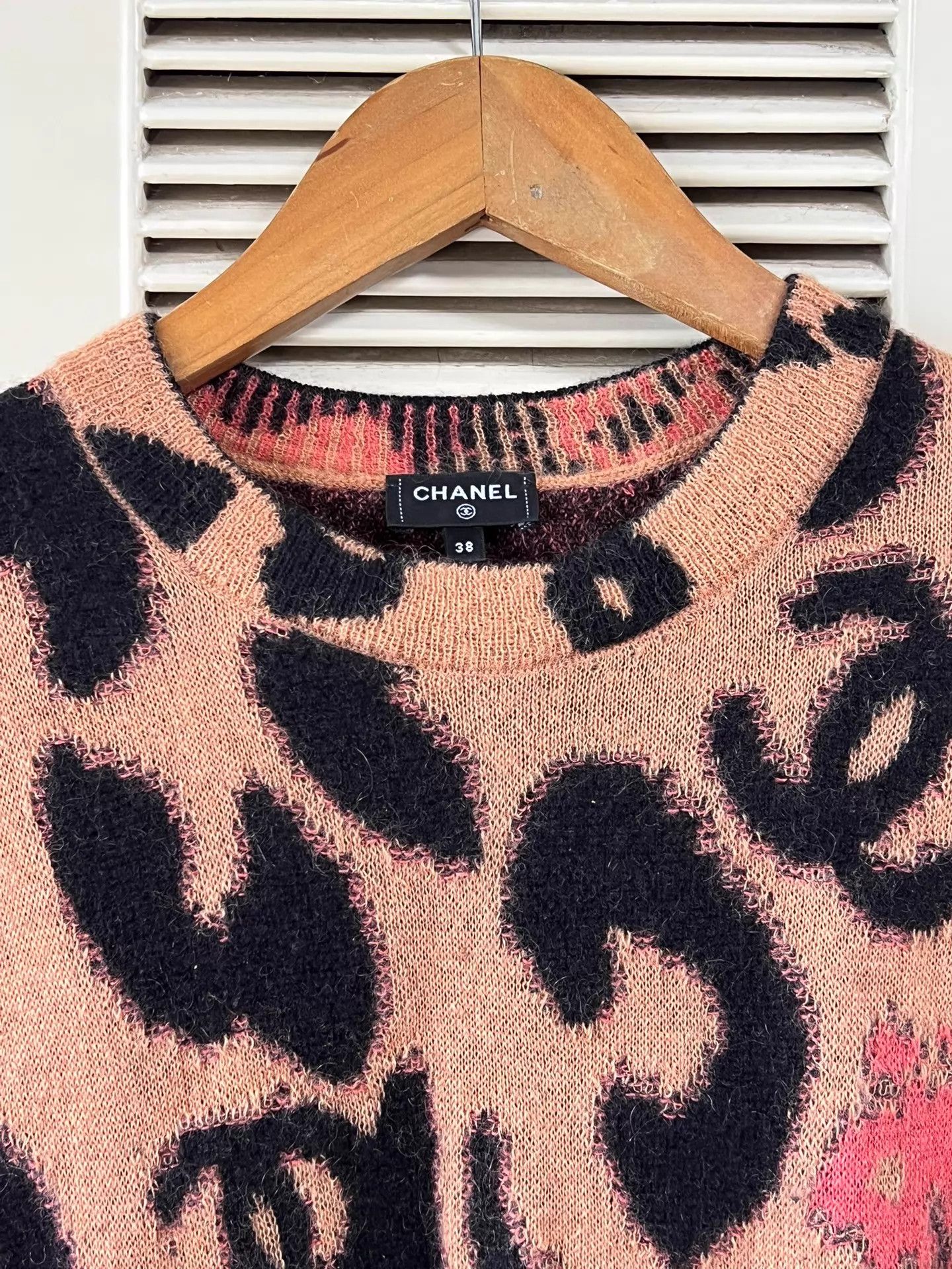 Chanel Chanel Leopard Floral Patchwork Logo Button Knit 38 Size S / US 4 / IT 40 - 3 Thumbnail