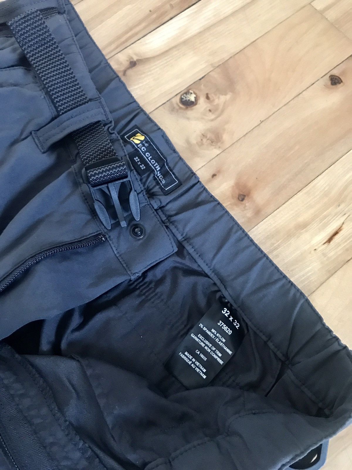 Vintage BC Clothing Zip-Off Hiking Pants Size US 32 / EU 48 - 2 Thumbnail