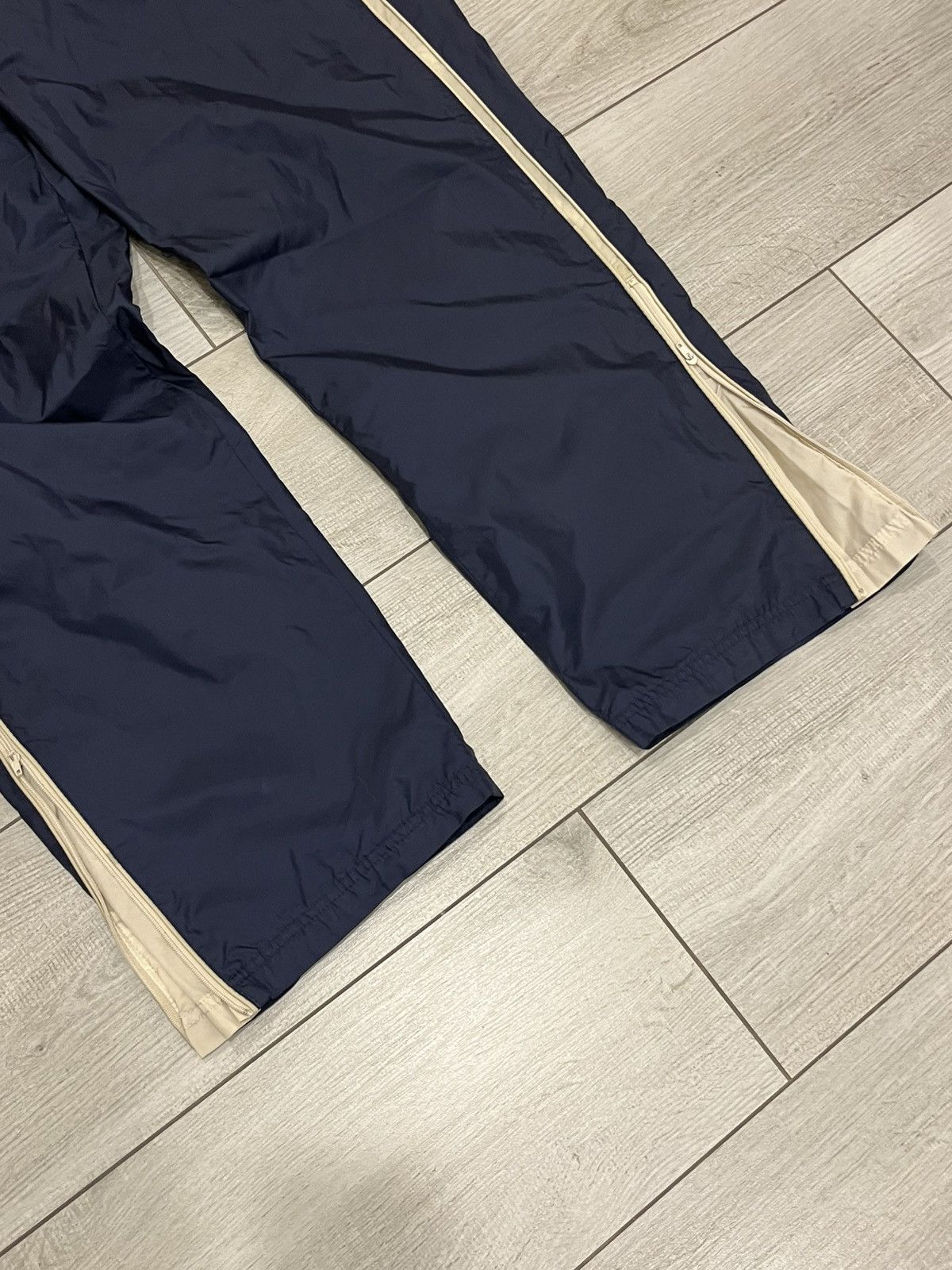 Nike Vintage Nike Track Pants Nylon Y2K 00s Swoosh Striped Size US 40 / EU 56 - 3 Thumbnail
