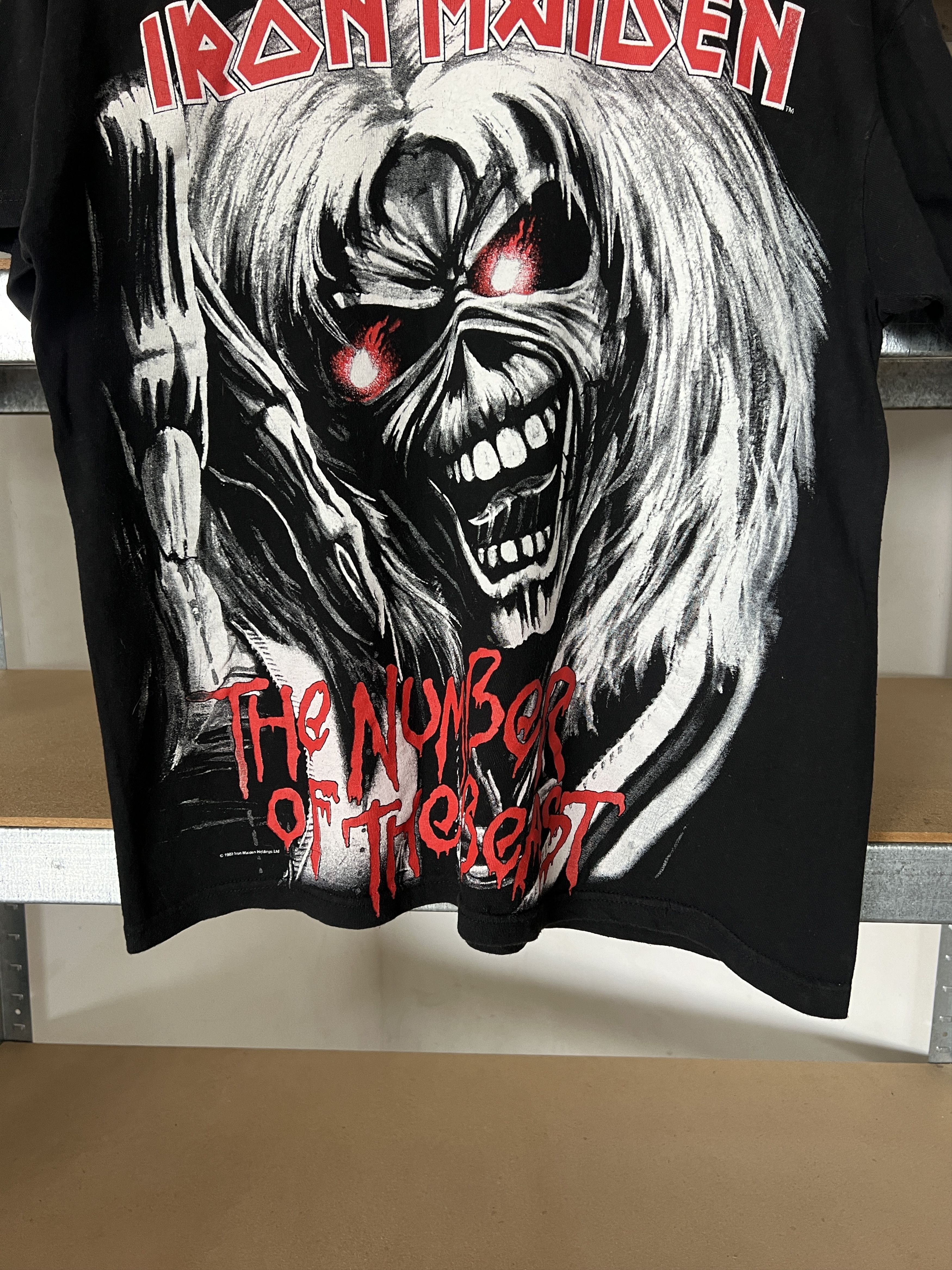 Band Tees Vintage 90s Iron Maiden Rock band 1982 T-shirt Size US M / EU 48-50 / 2 - 6 Thumbnail