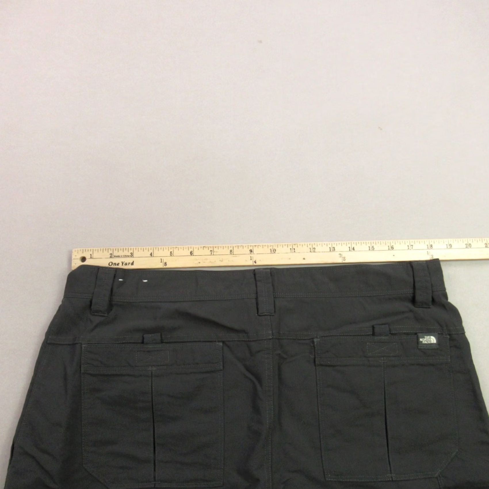 The North Face North Face Shorts Mens 38 Gray Cargo Lightweight Hiking Outdoors Pockets Size US 38 / EU 54 - 6 Thumbnail