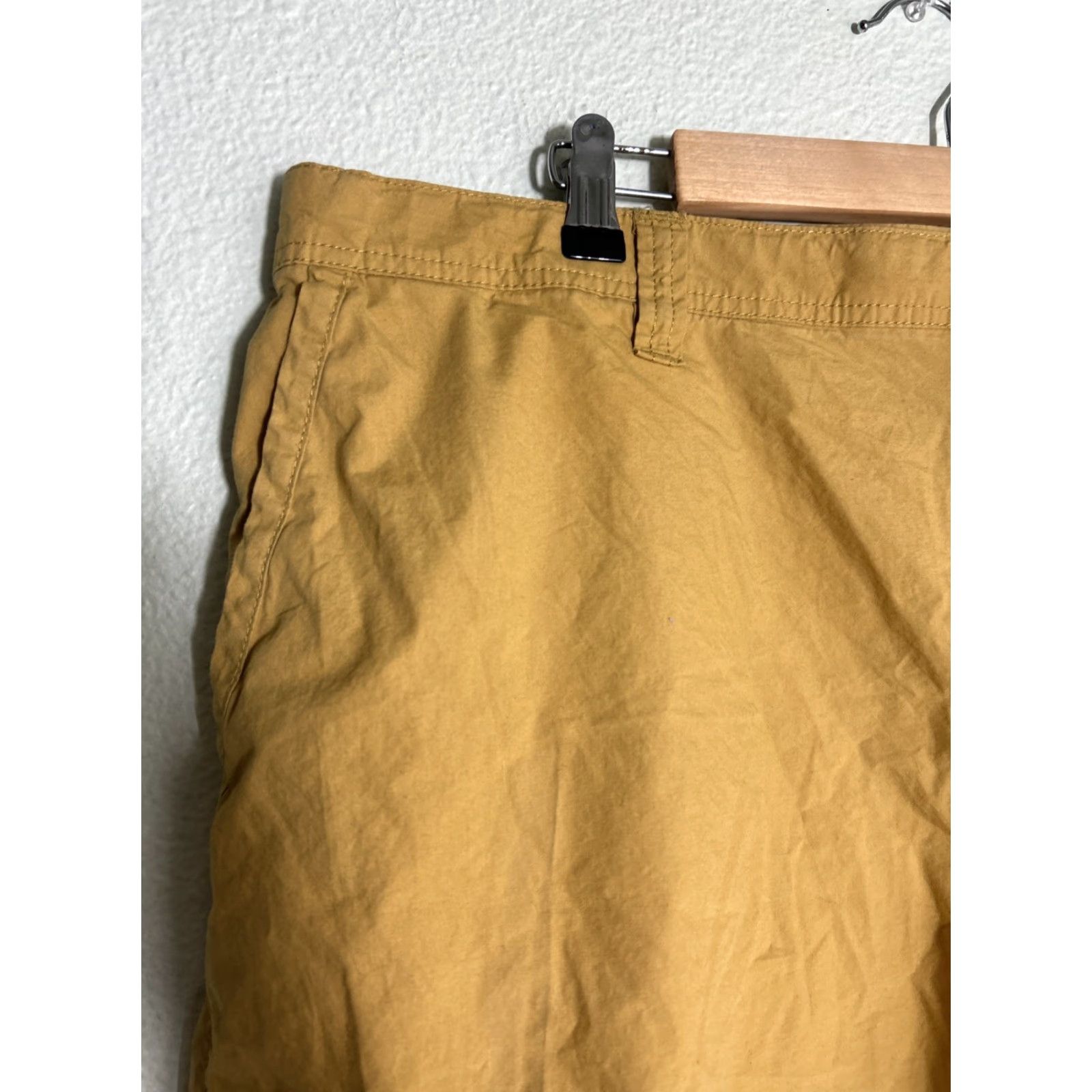 Vintage Columbia Chino Shorts Mustard Yellow 40x10 Flat Front Men Regular Size 40 Shorts Mens Chino Flat Front Mustard Columbia Yellow 40x10 Size US 40 / EU 56 - 3 Thumbnail