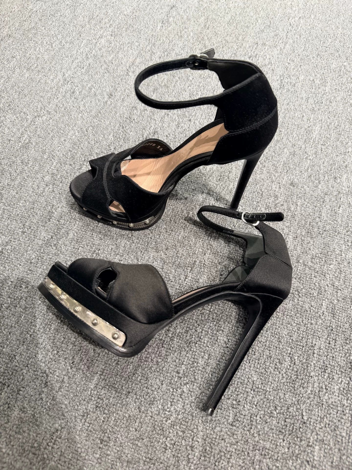 Japanese Brand Alexander McQueen Black Heel Sandals Size US 5 / IT 35 - 1 Thumbnail