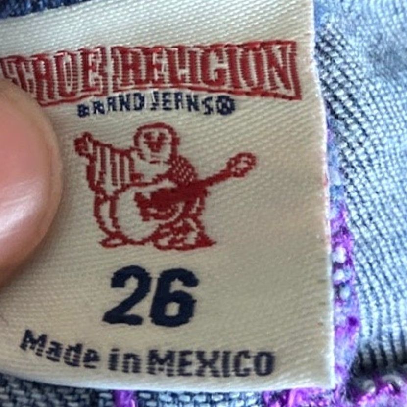 True Religion True Religion Womens Jeans Capri Blue Denim Distress Stretch Purple Stitching 26 Size 26" / US 2 / IT 38 - 4 Thumbnail