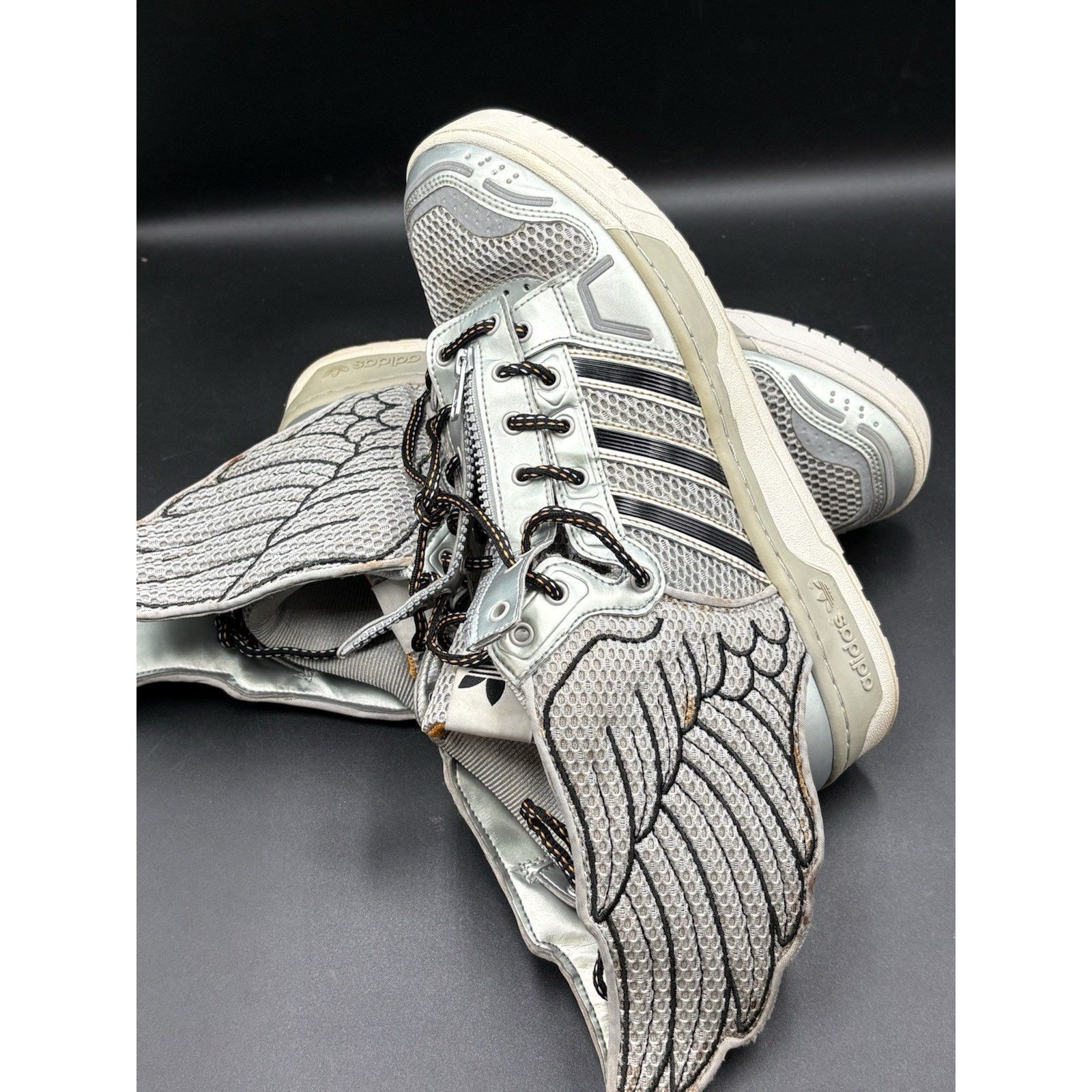 Adidas × Jeremy Scott Jeremy Scott Wings Metal Silver | Grailed