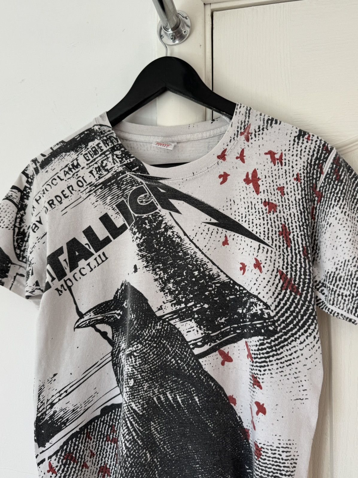Band Tees Vintage Y2K Metallica Crow Print Band T Shirt Size US M / EU 48-50 / 2 - 3 Thumbnail