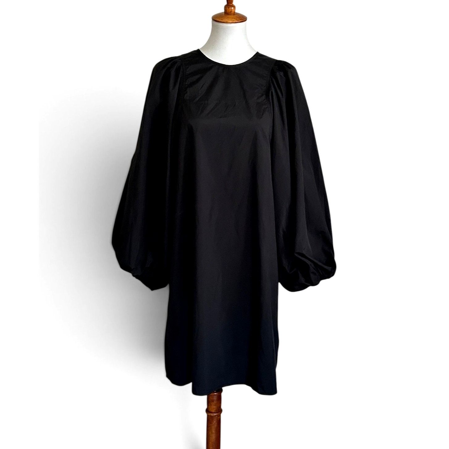 H&M H&M Black Balloon Sleeve Shift Mini Dress Size Small Size S / US 4 / IT 40 - 1 Thumbnail