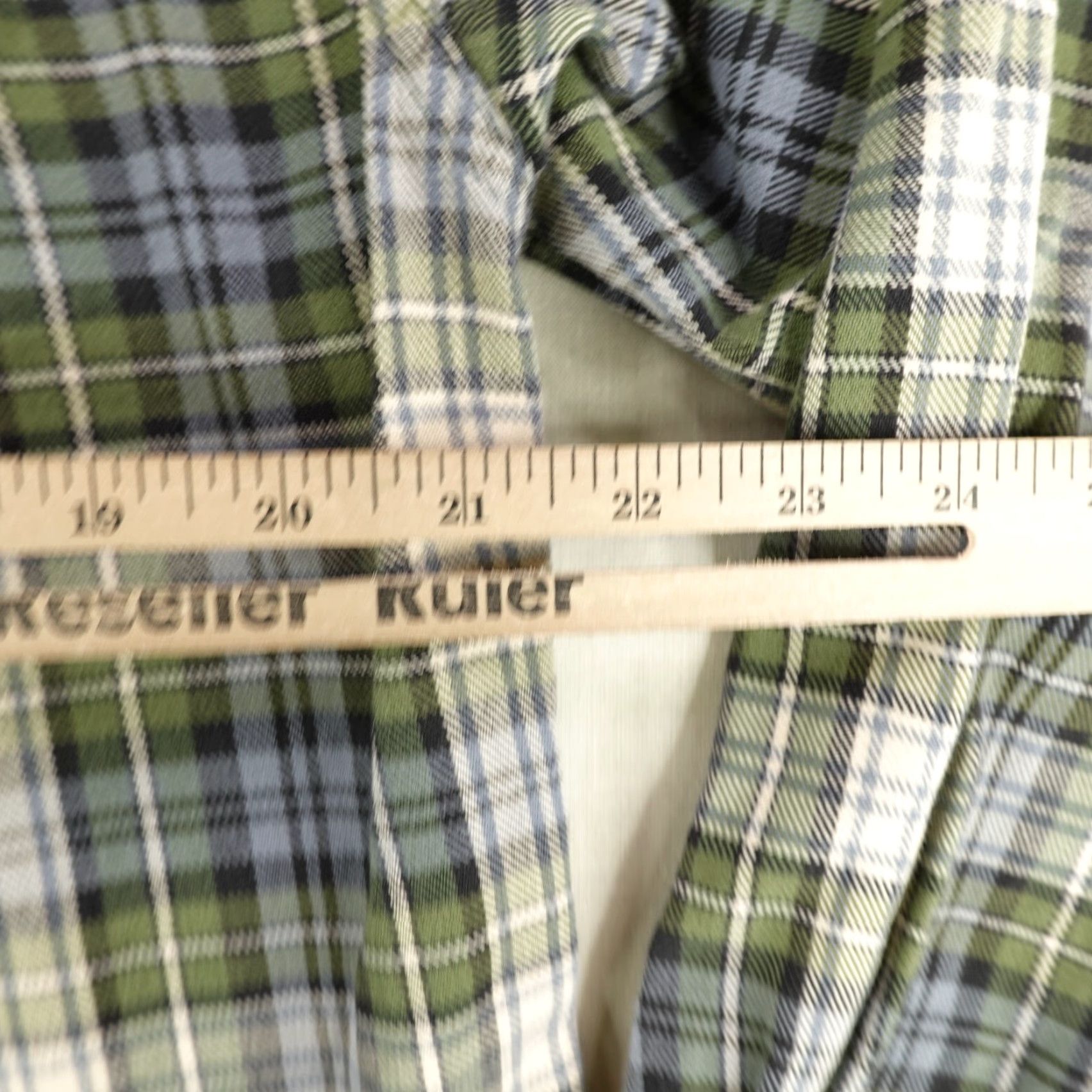 Vintage VINTAGE LL Bean Shirt Mens Medium Plaid Flannel Button-Up Outdoor Workwear 90s Mens Size US M / EU 48-50 / 2 - 6 Thumbnail