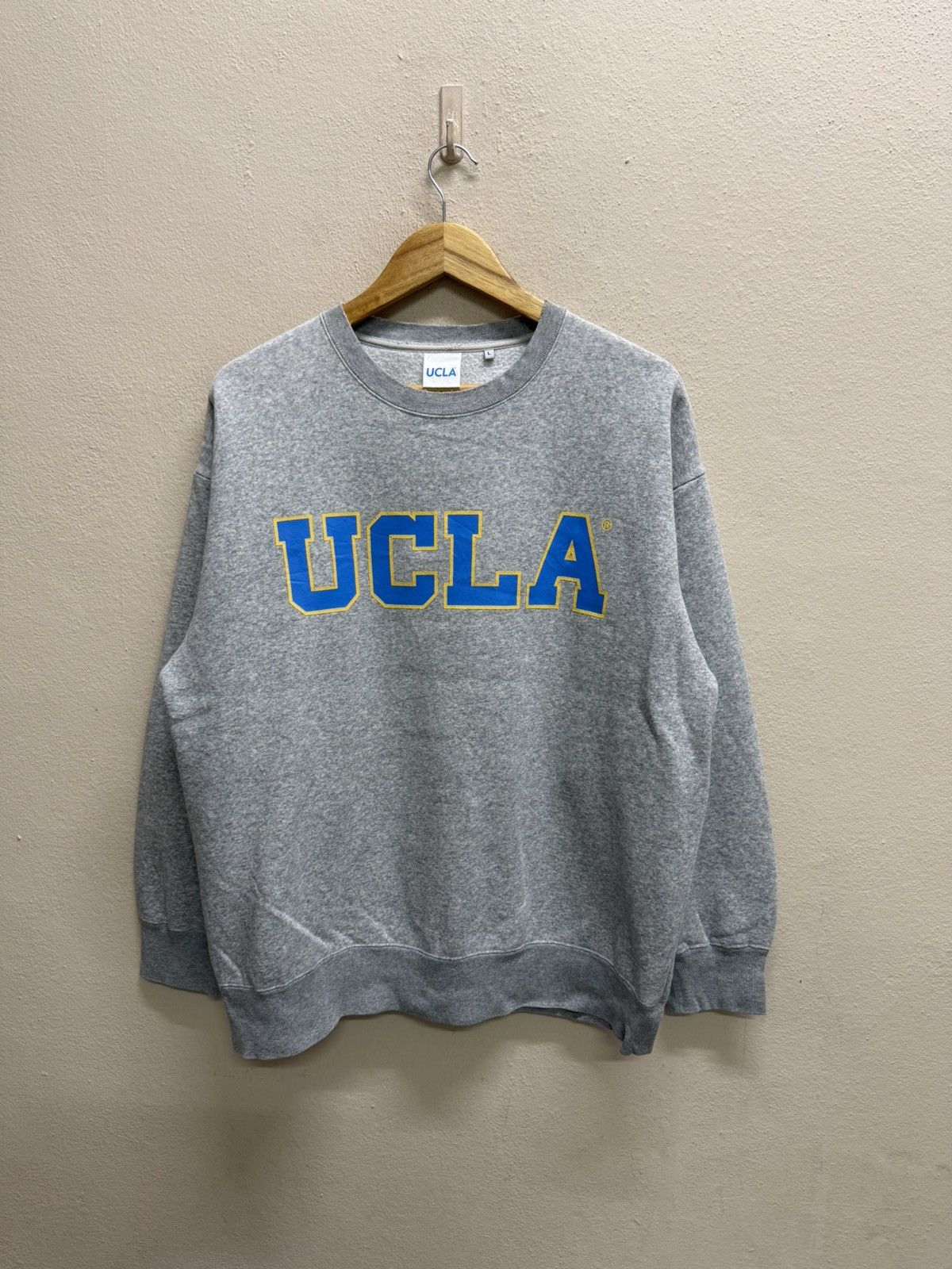 Japanese Brand University California Los Angeles Bruins Biglogo Sweatshirt Size US L / EU 52-54 / 3 - 14 Thumbnail