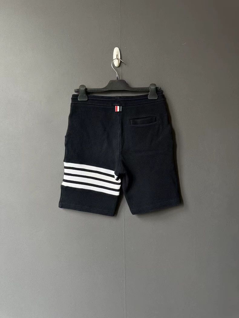 Thom Browne Thom Browne Size 0Blue waffe shorts 2505-Nextarrow Size US 27 - 2 Thumbnail