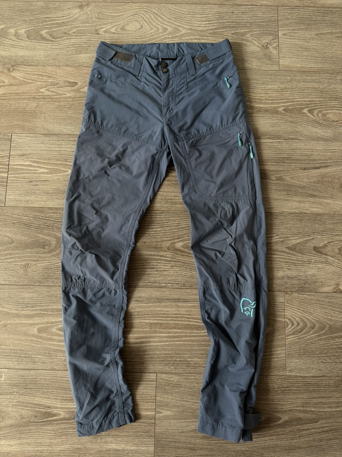 Norrona Norrona Lightweight Big Logo Gorpcore Cool Regular Pants Size 25" / US 0 / IT 36 - 7 Thumbnail