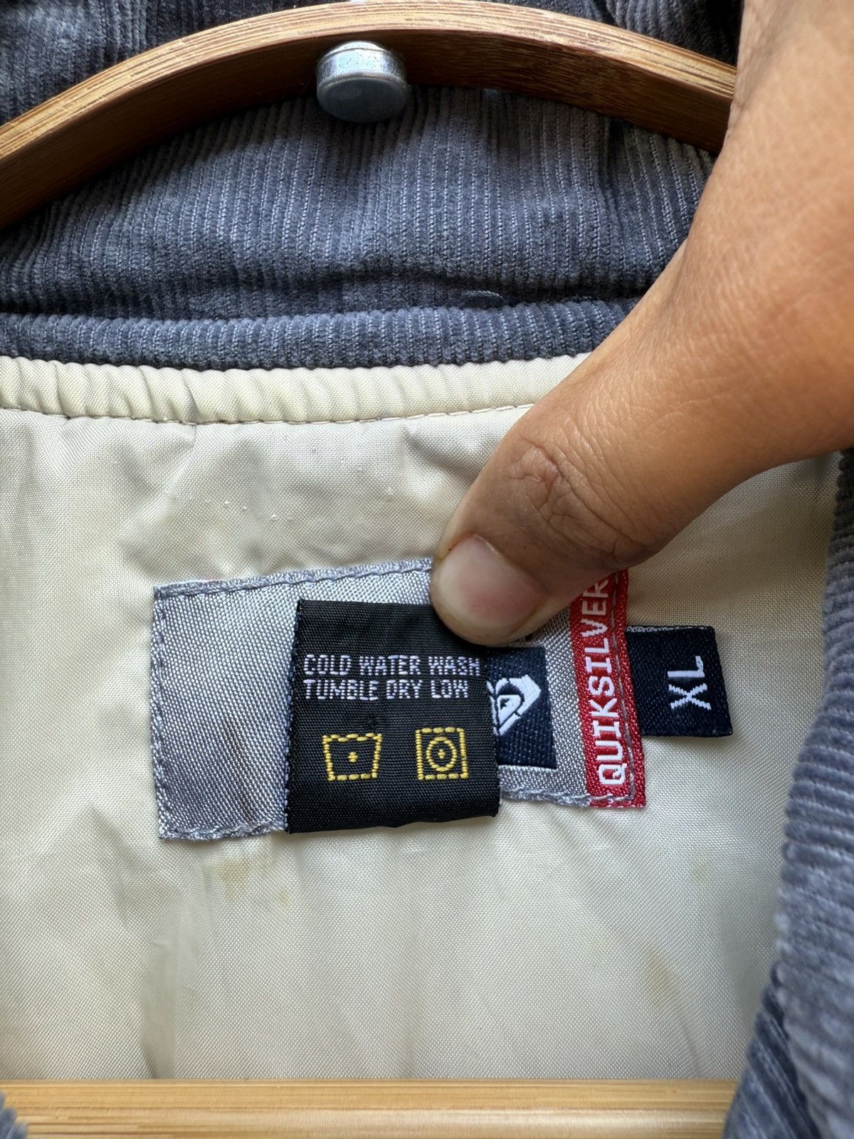 Quiksilver 90’s QUIKSILVER Roxy Embroidery Corduroy Puffer Vest Jacket Size XL / US 12-14 / IT 48-50 - 4 Thumbnail