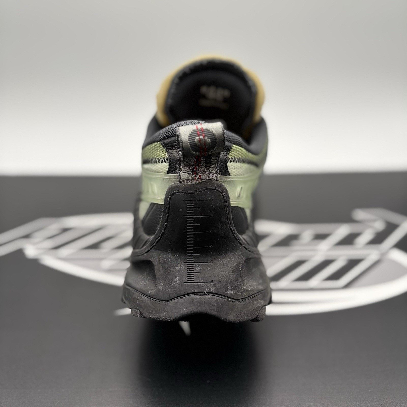 Off-White Off-White ODSY-1000 ' Grey Lime ' | GREAT CONDITION! Size US 11 / EU 44 - 13 Thumbnail