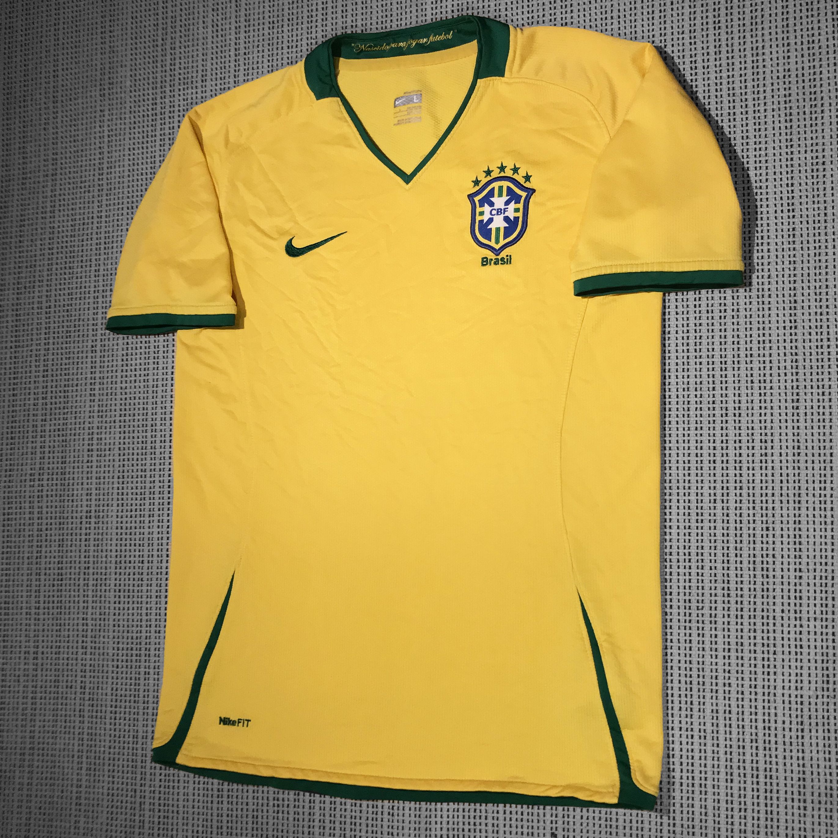 Nike NIKE women's soccer shirt vintage 08'/09' Brazil (M) Size M / US 6-8 / IT 42-44 - 1 Thumbnail