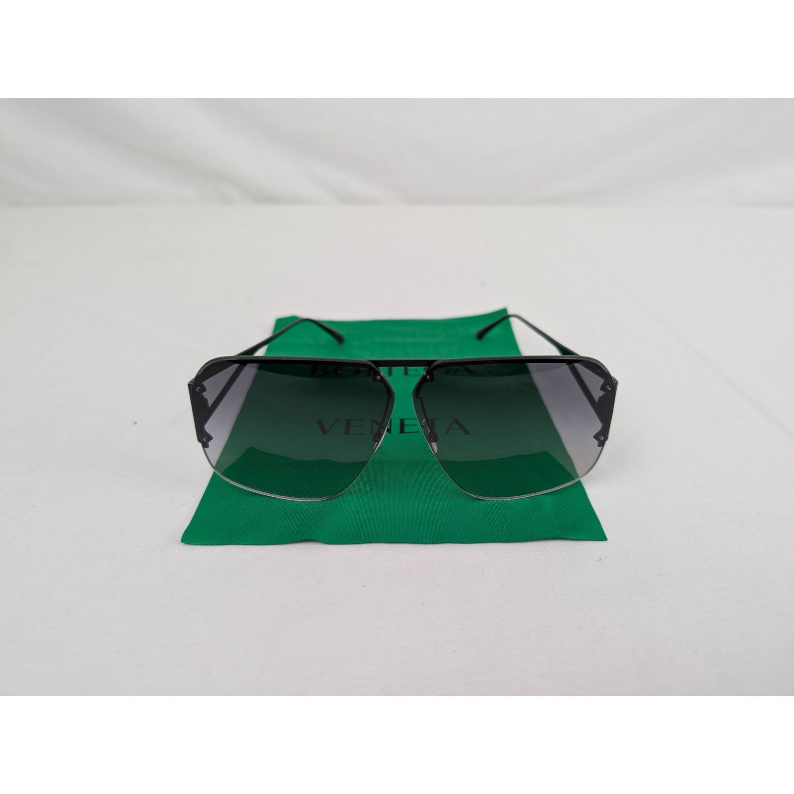 Bottega Veneta o1rshd1 Size: OS / Sunglasses in Black Size ONE SIZE - 9 Thumbnail