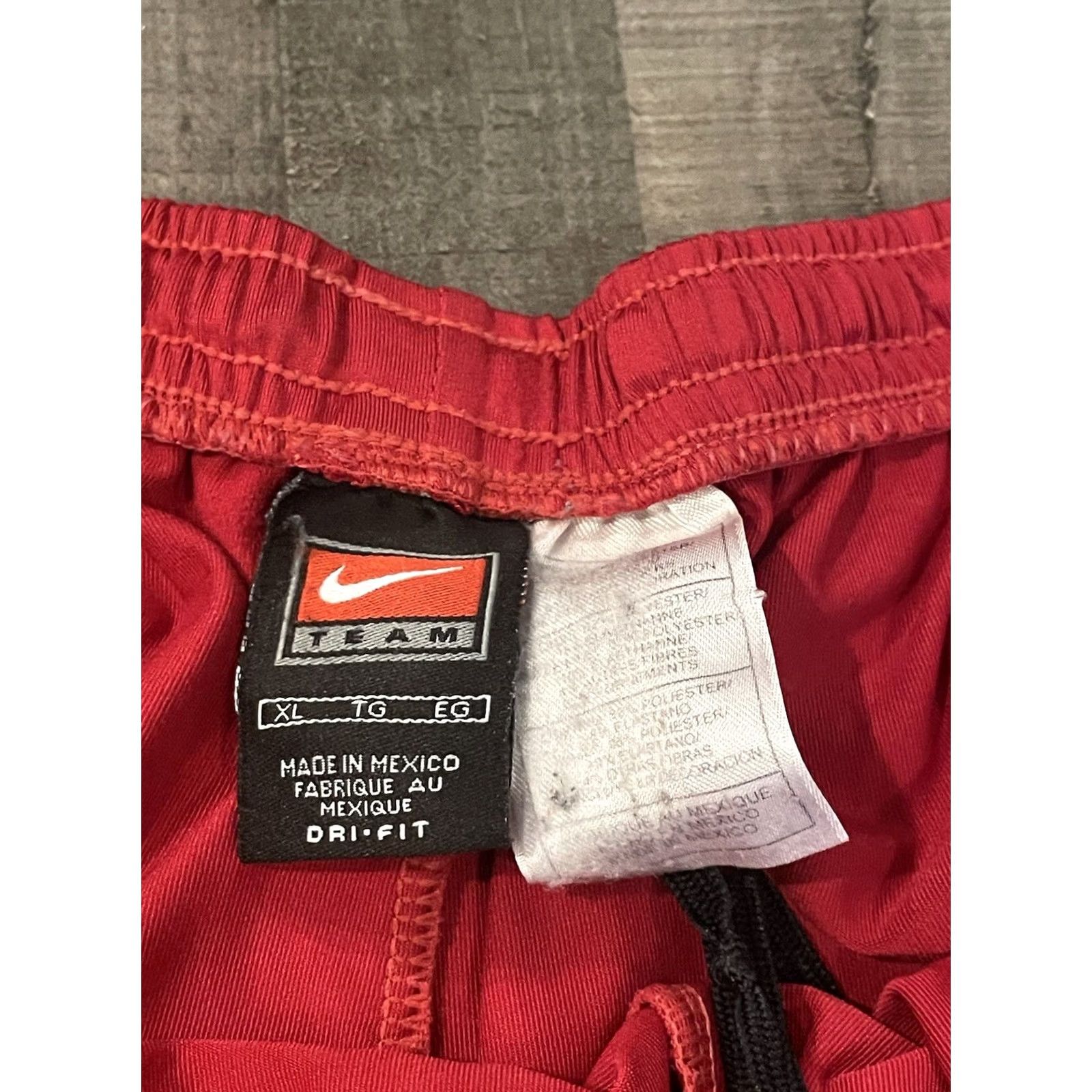 Nike Nike Team Shorts Mens XL Red Athletic Pockets Elastic Waist Lined Regular Nike Sport Basketball Running Cross Training Leisure Short Size US 36 / EU 52 - 2 Thumbnail