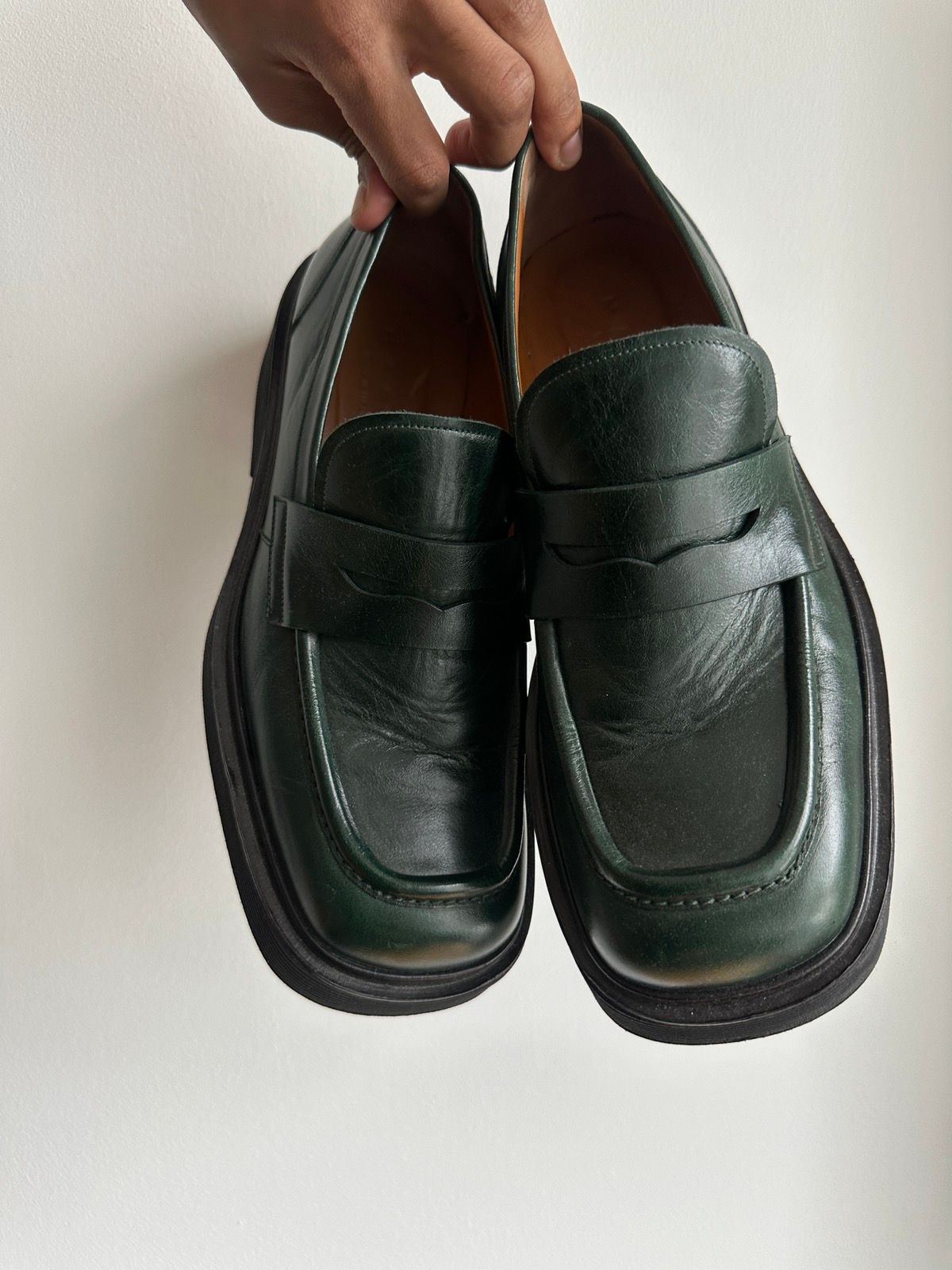Pre-owned Marni Green Shiny Loafers