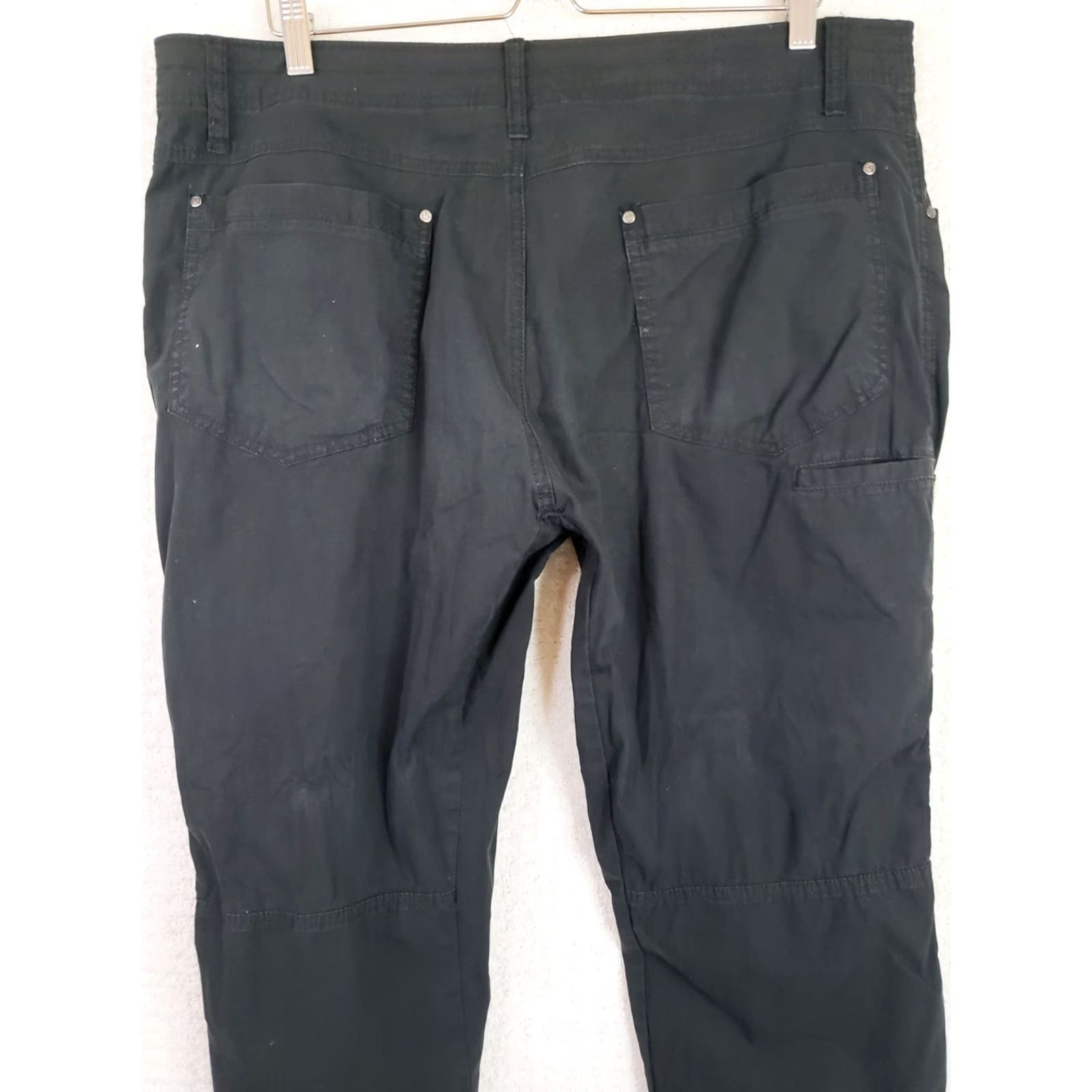 Vintage Swiss Tech Performance Pants Mens 38 Black Straight Front 5-Pocket Inseam 25.5" Lightweight Casual Travel Hiking Fit Regular Size 38 Mens Size US 38 / EU 54 - 7 Thumbnail