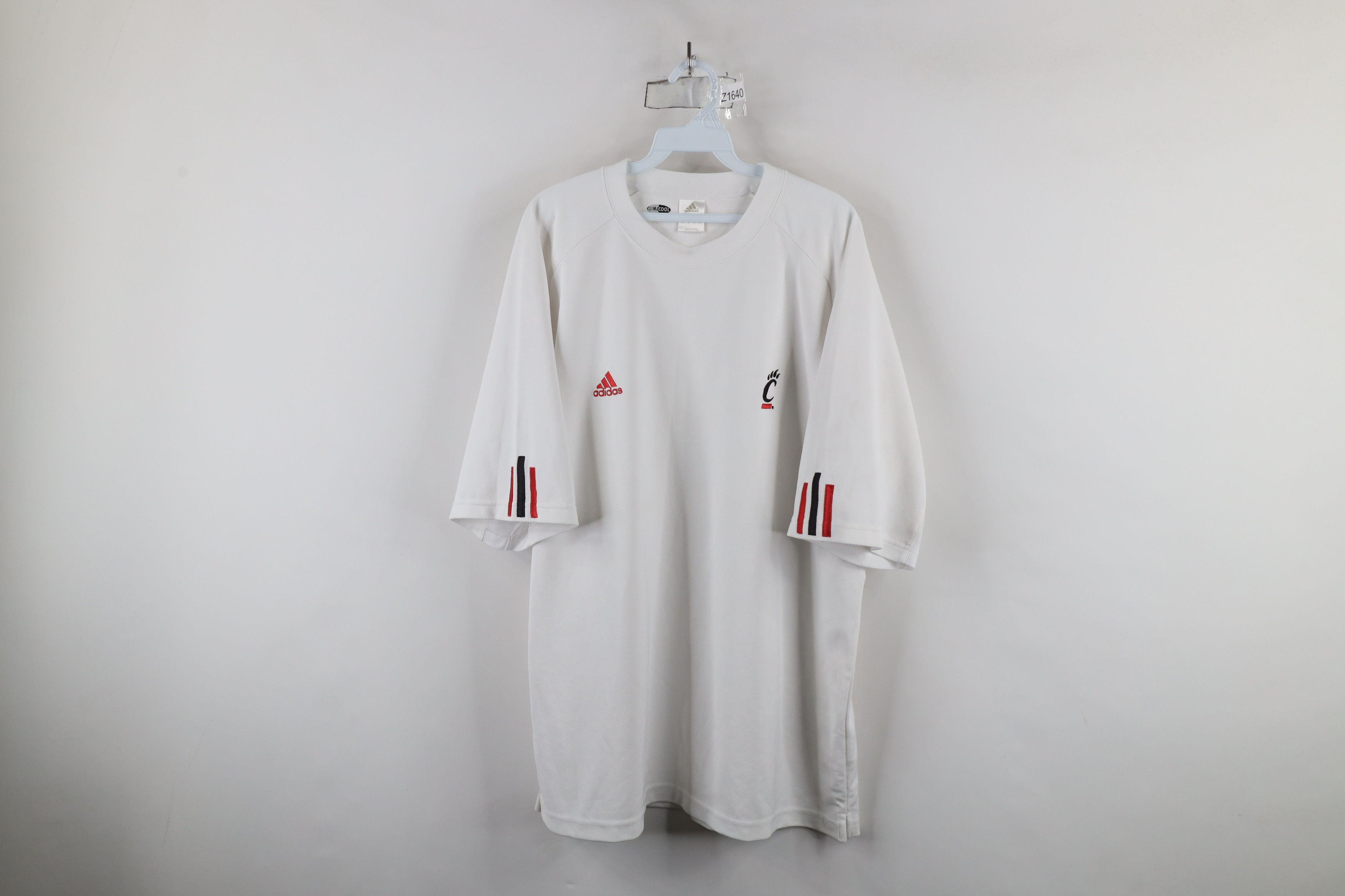 Adidas × Vintage Adidas University of Cincinnati Football T-Shirt White Size US XL / EU 56 / 4 - 1 Thumbnail