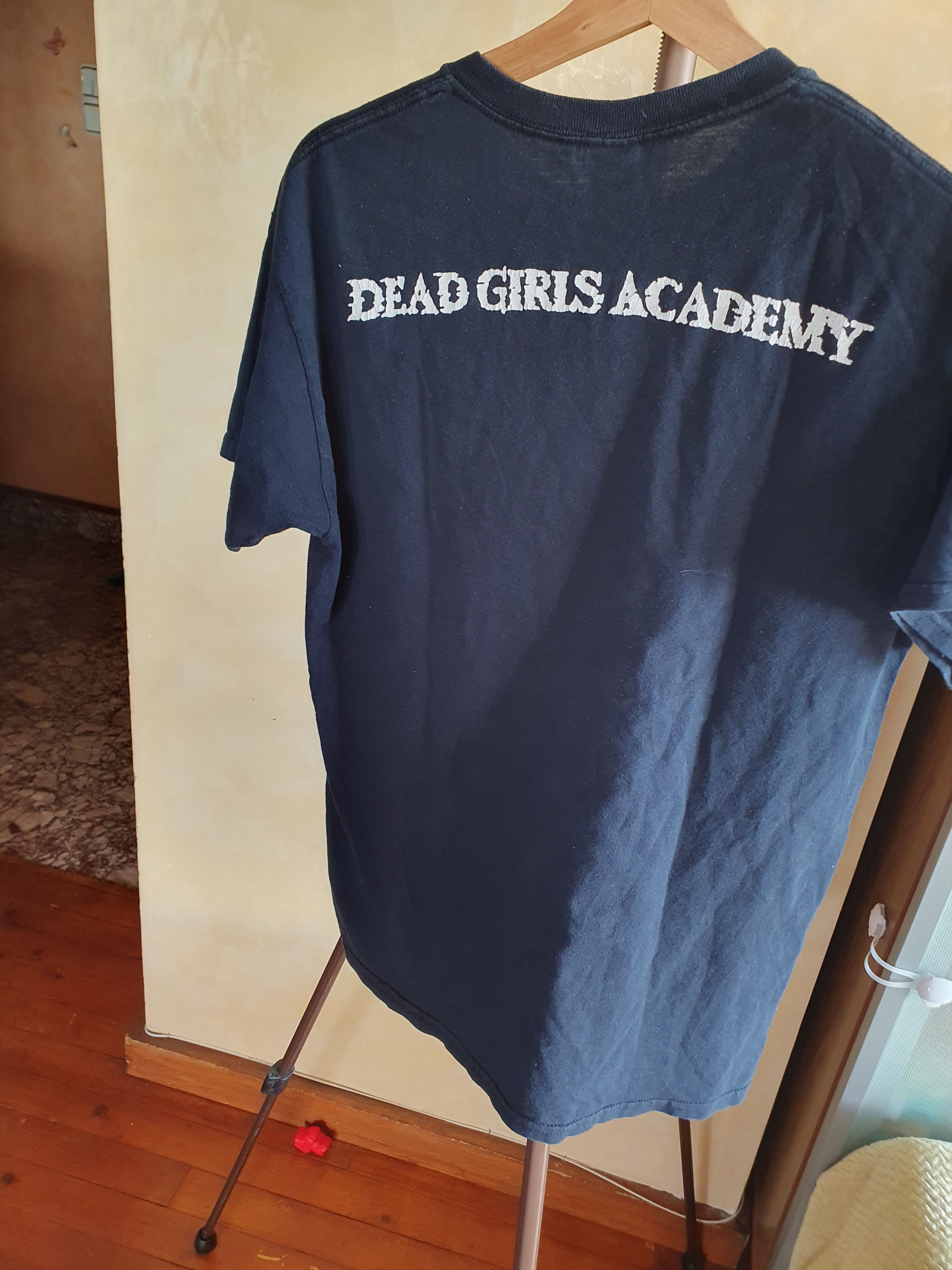 Band Tees Dead Girls Academy DGA Post-hardcore Band t-shirt sz M Size US M / EU 48-50 / 2 - 9 Thumbnail