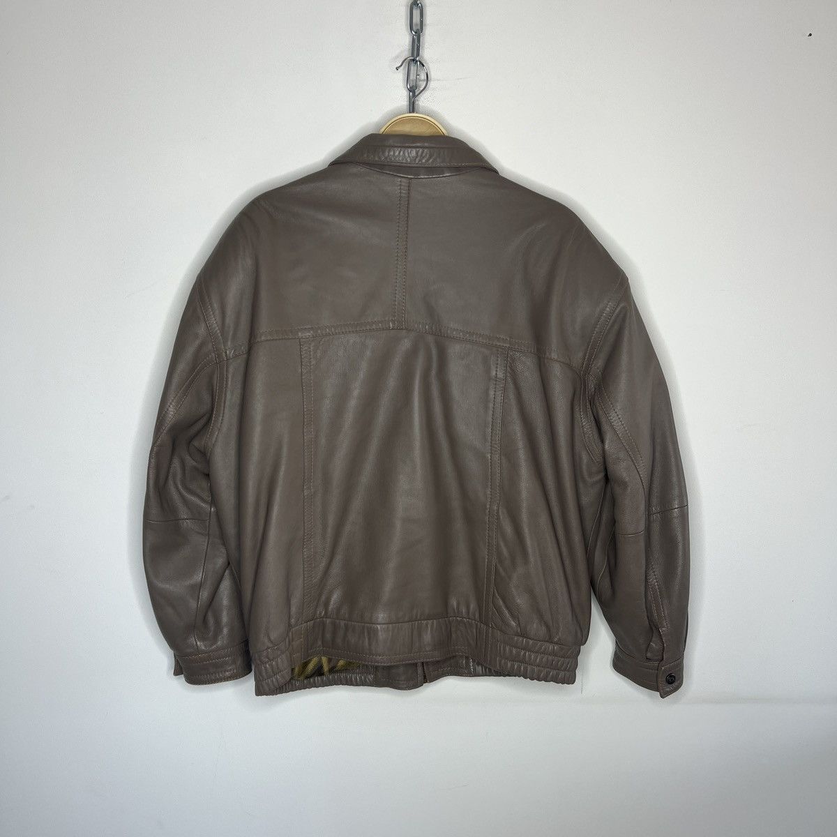 Leather × Vintage Vintage Brown Leather Motor Biker Jacket Trucker Genuine Size US L / EU 52-54 / 3 - 7 Thumbnail
