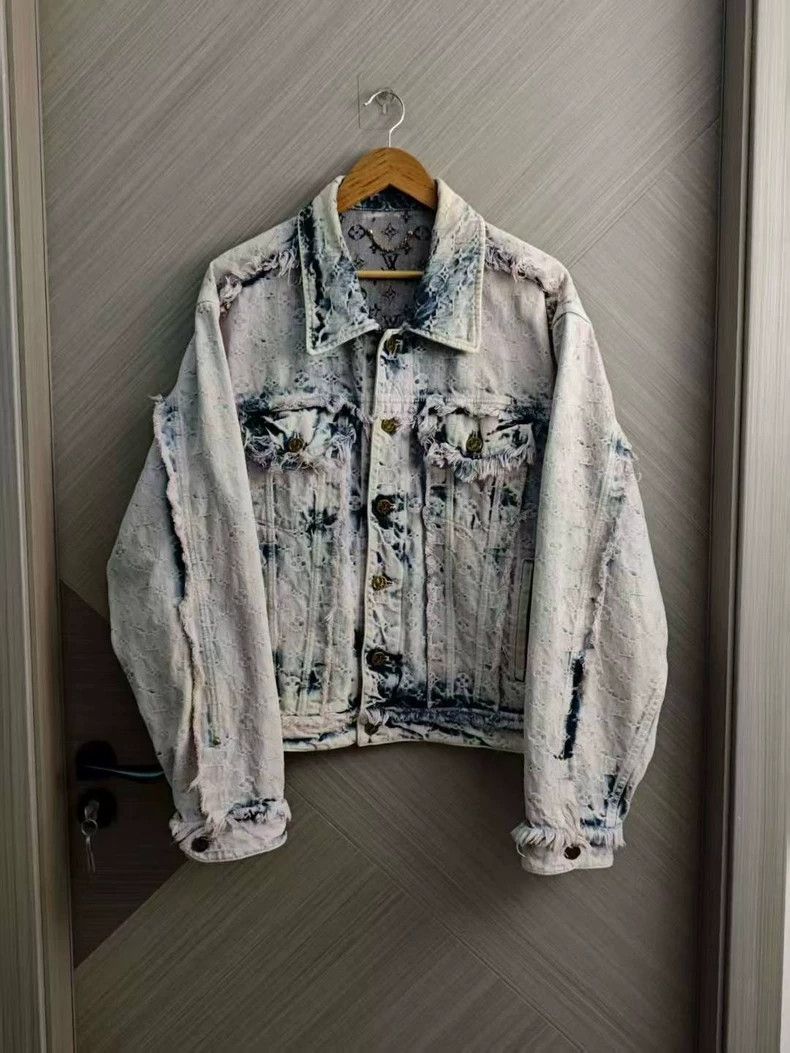 Louis Vuitton Louis Vuitton Washed tasseled print denim jacket Size US M / EU 48-50 / 2 - 1 Thumbnail
