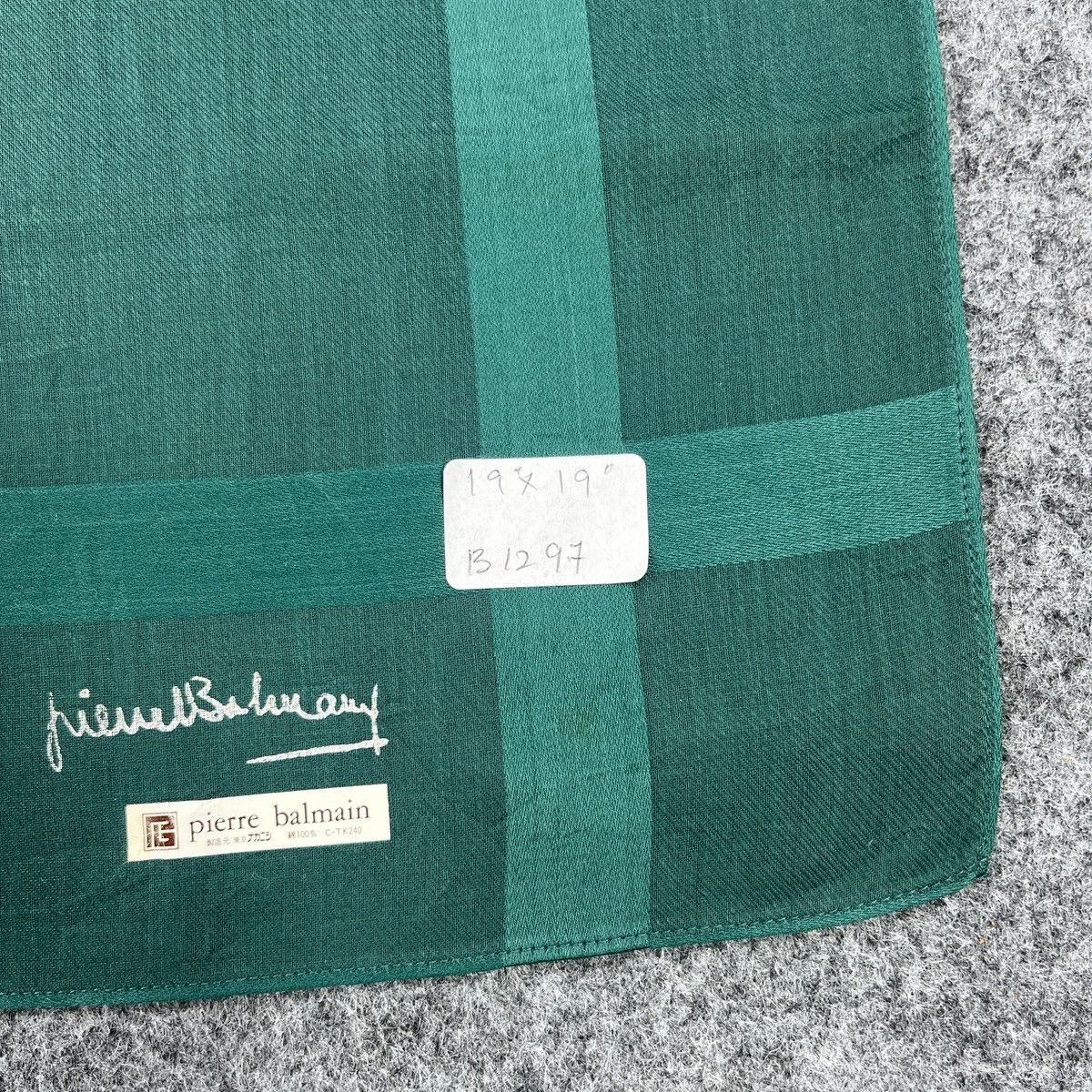 Pierre Balmain Pierre Balmain Handkerchief / Bandana / Neckerchief B1297 Size ONE SIZE - 7 Thumbnail
